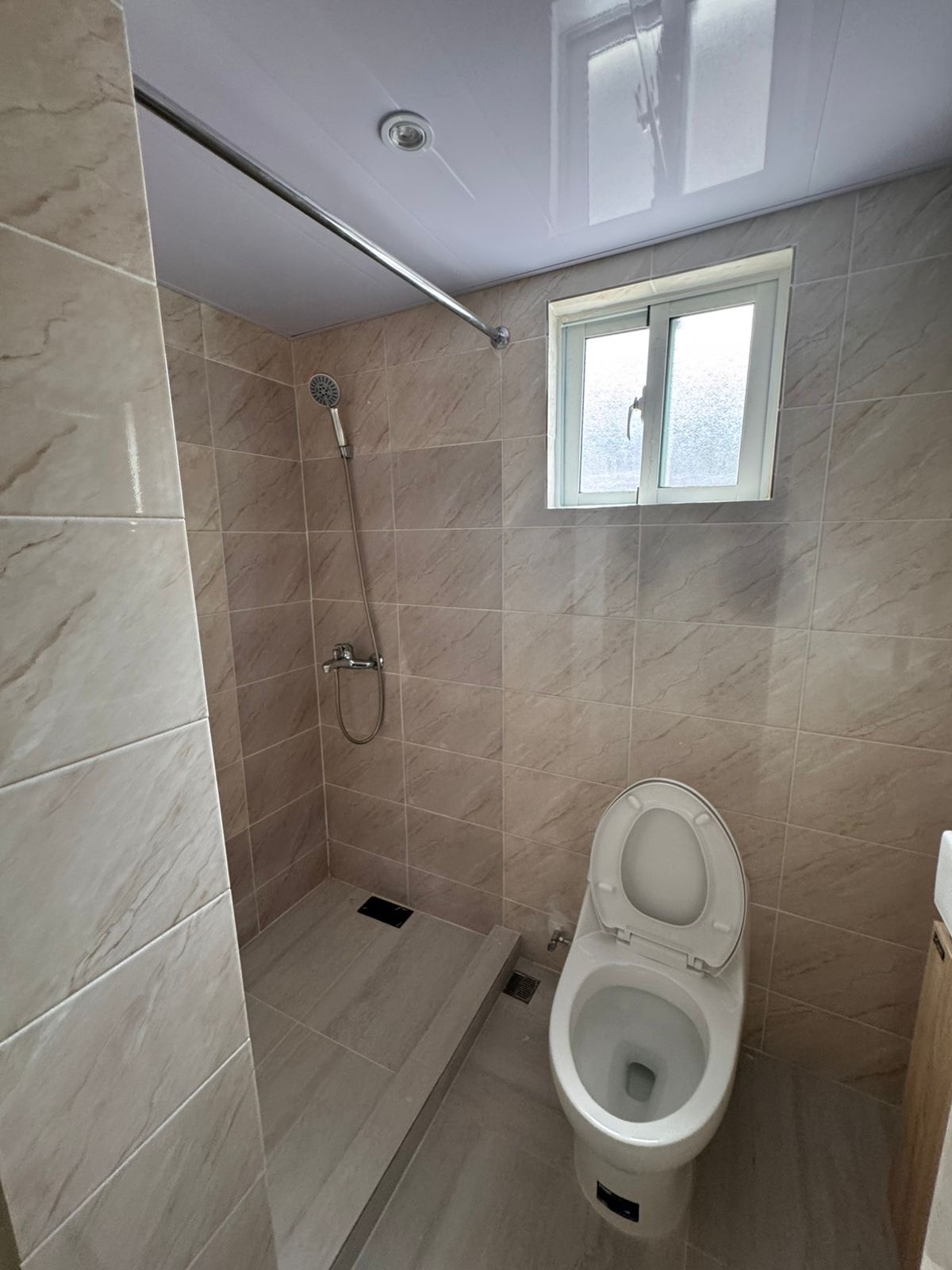 apartamentos - Alquilo apartamento 3er piso Residencial Gala  3