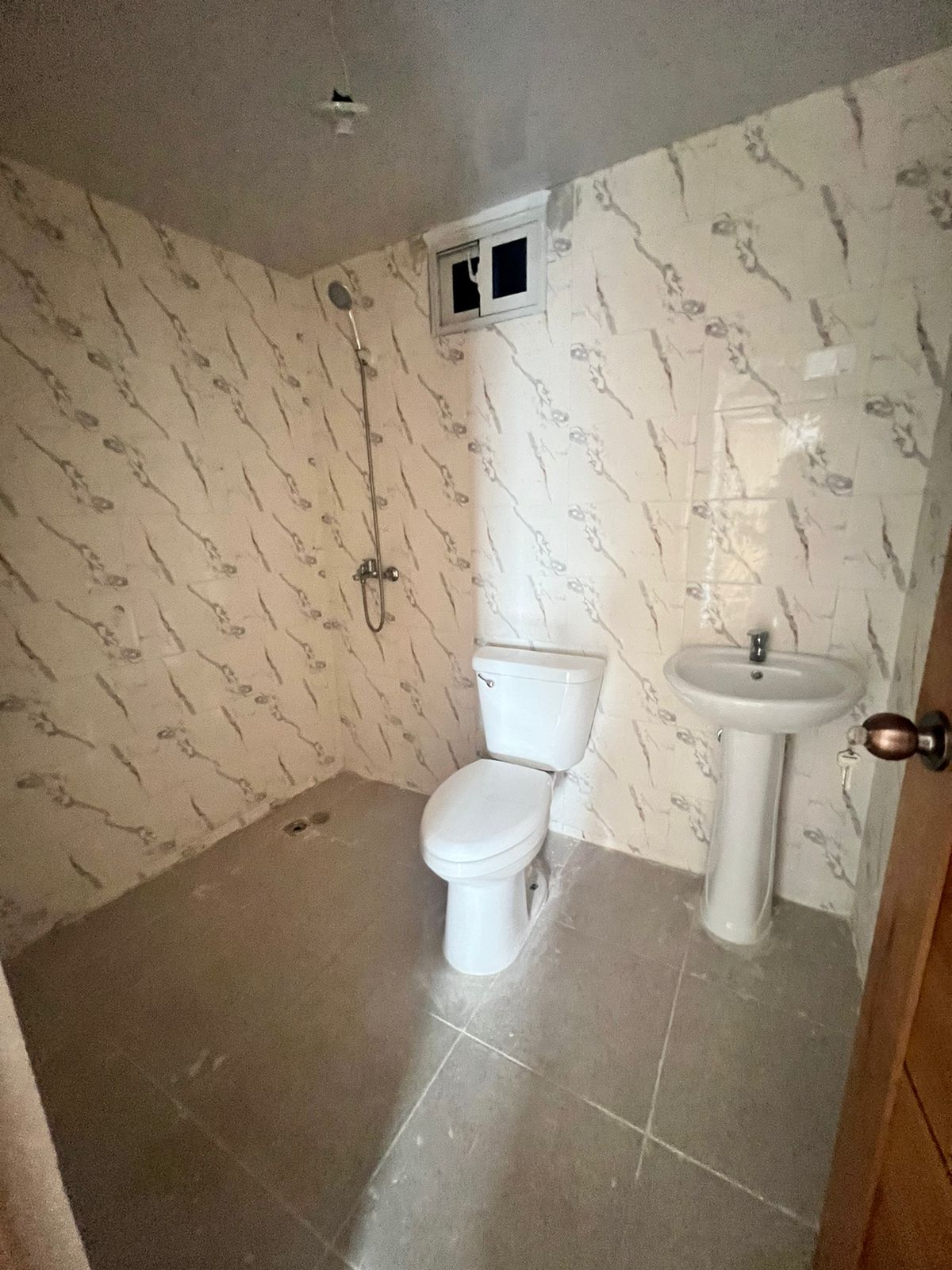 apartamentos - Venta de Apartamento en los Tres Ojos 2 Nivel  9