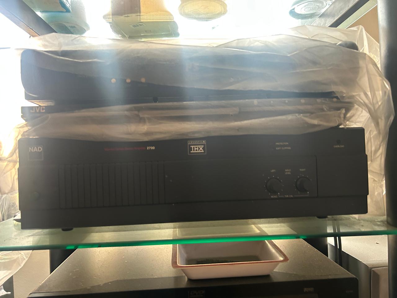 camaras y audio -  NAD 2700 Stereo / Mono Power Amplifier Model 2700 THX