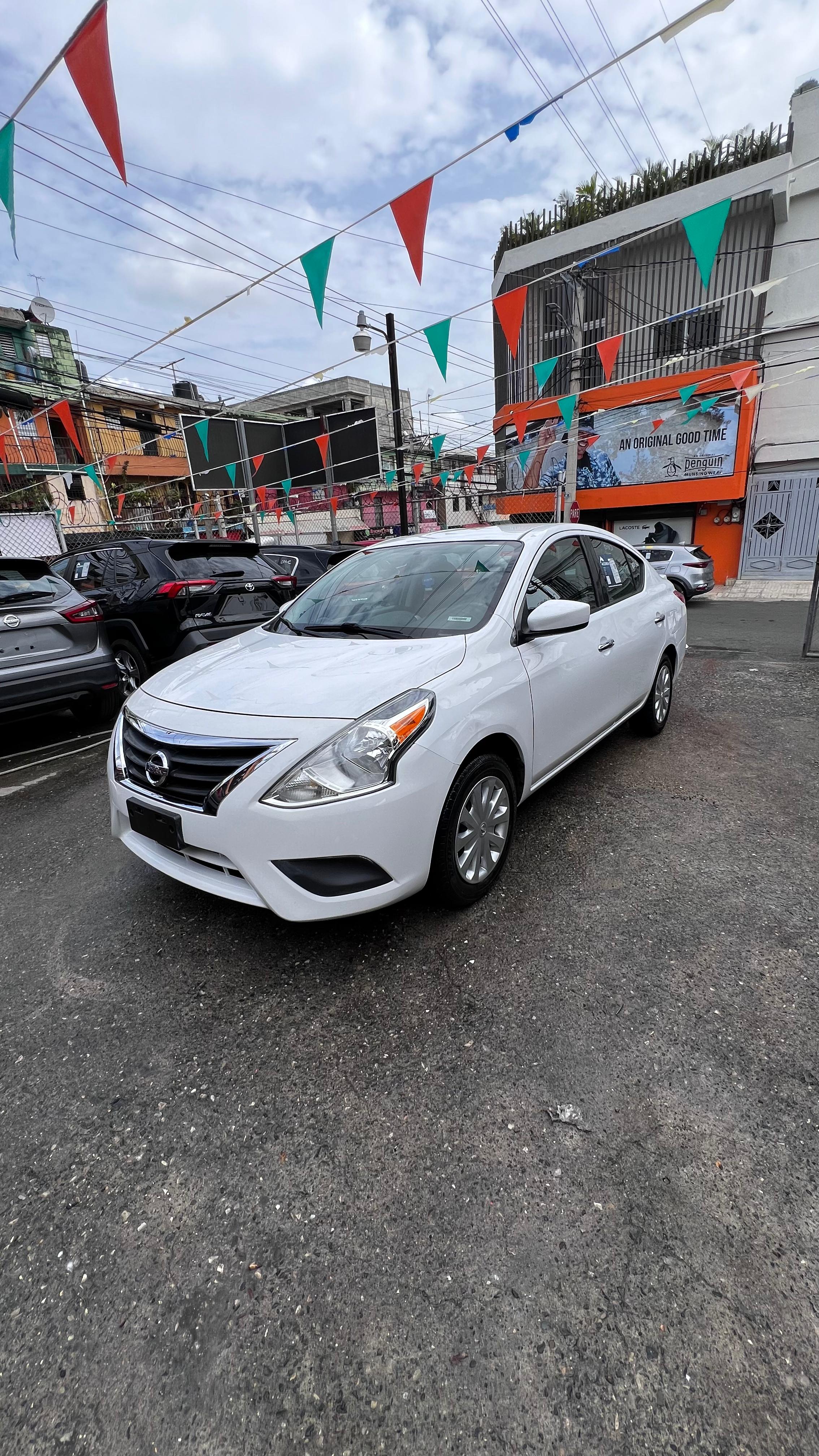 carros - Nissan Versa SV 2019  1