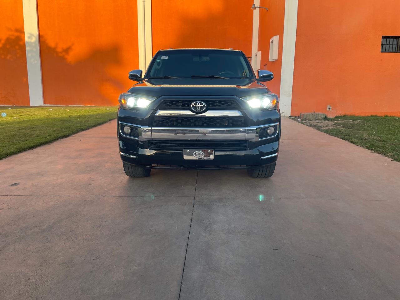 jeepetas y camionetas - Toyota 4runner limited 2016