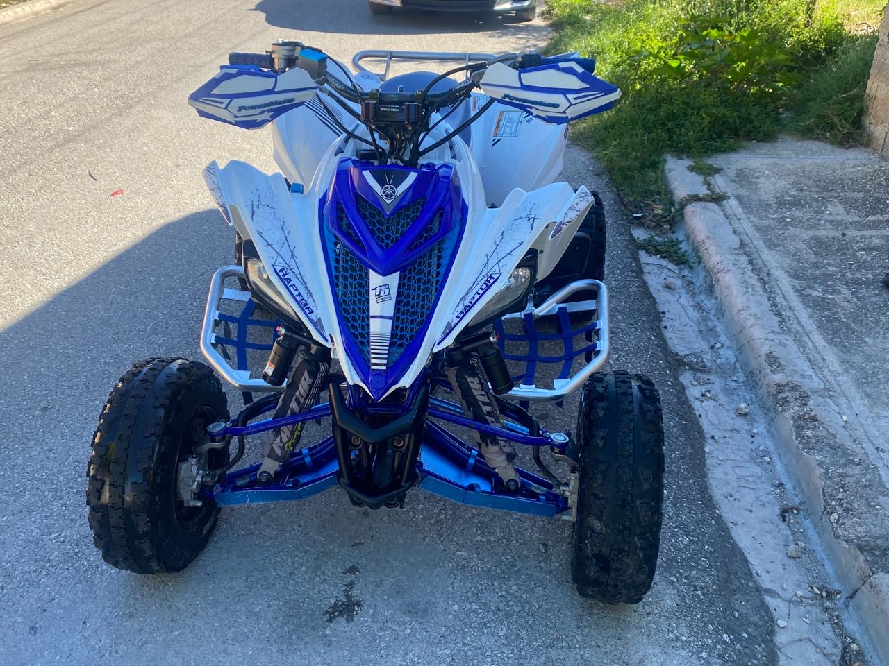 otros vehiculos - Yamaha raptor 700r Año 2017  Placa y seguro al día 6