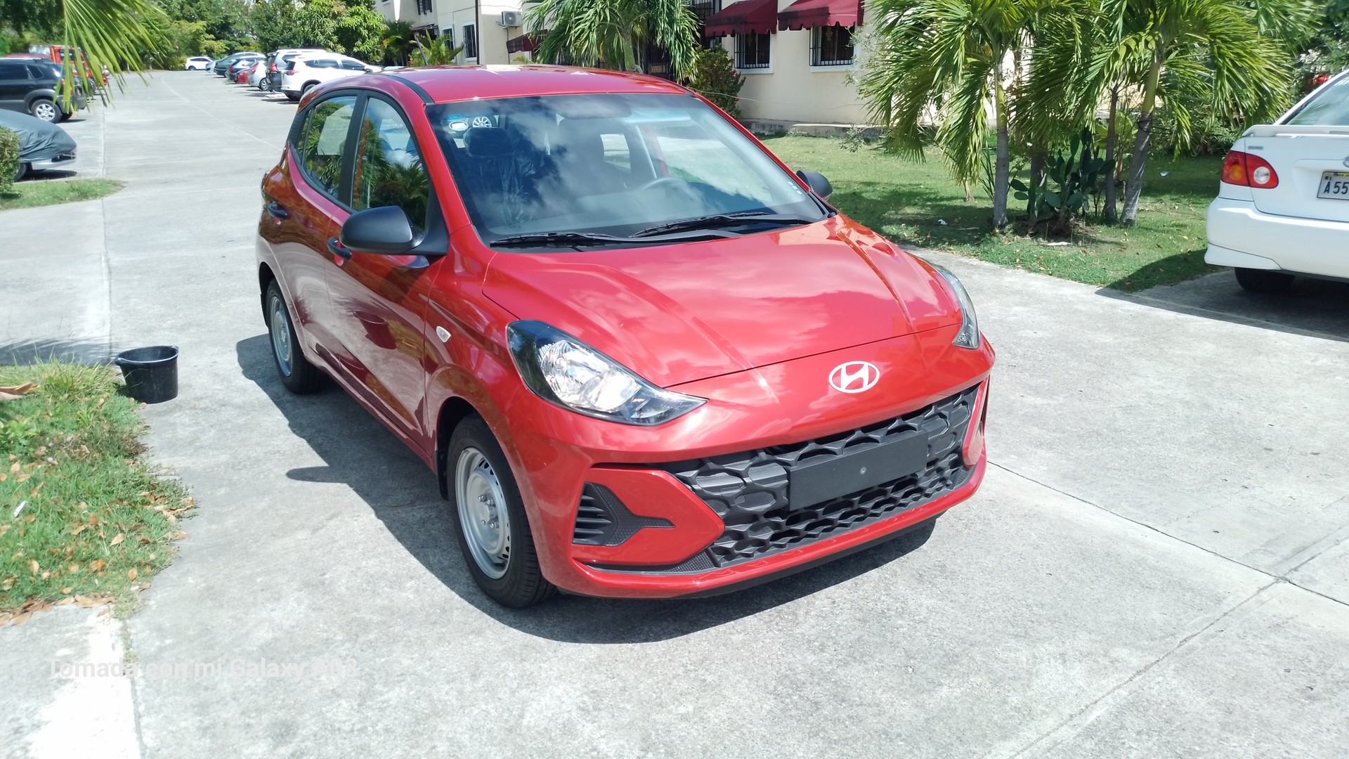 carros - Vendo hiunday grand i10 2024 con 3000 km originales  2