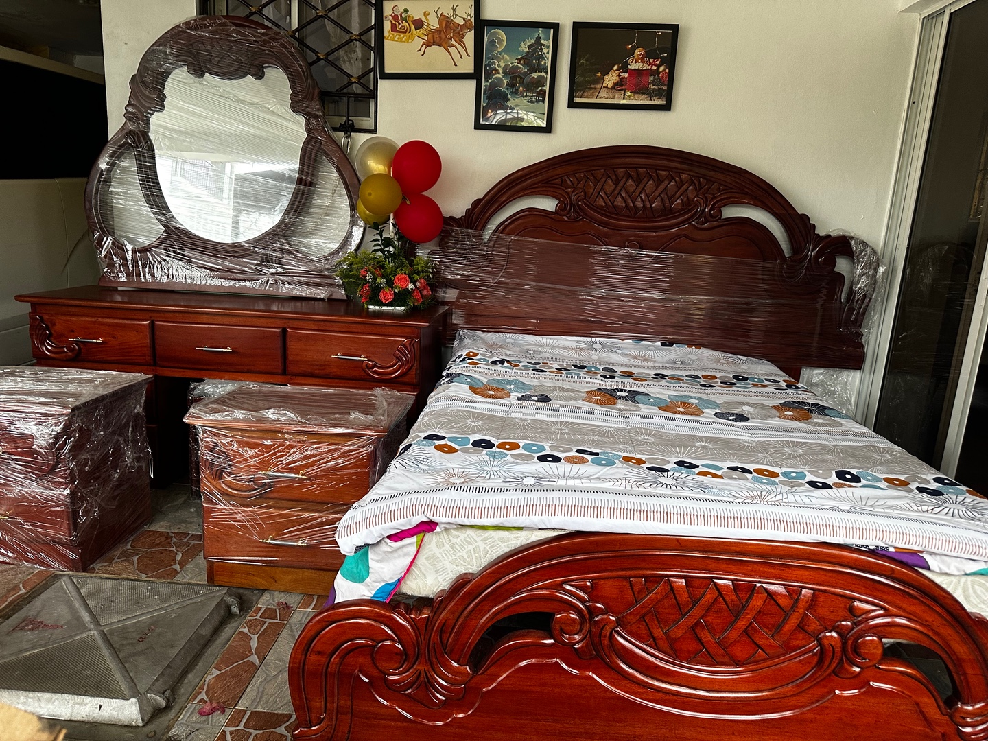 muebles y colchones - Juego de Habitación en caoba 100% negociable  7