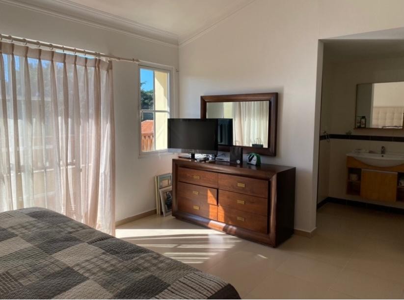 casas - Town House en  alquiler en Metro Country de 2 niveles, Amueblado  4