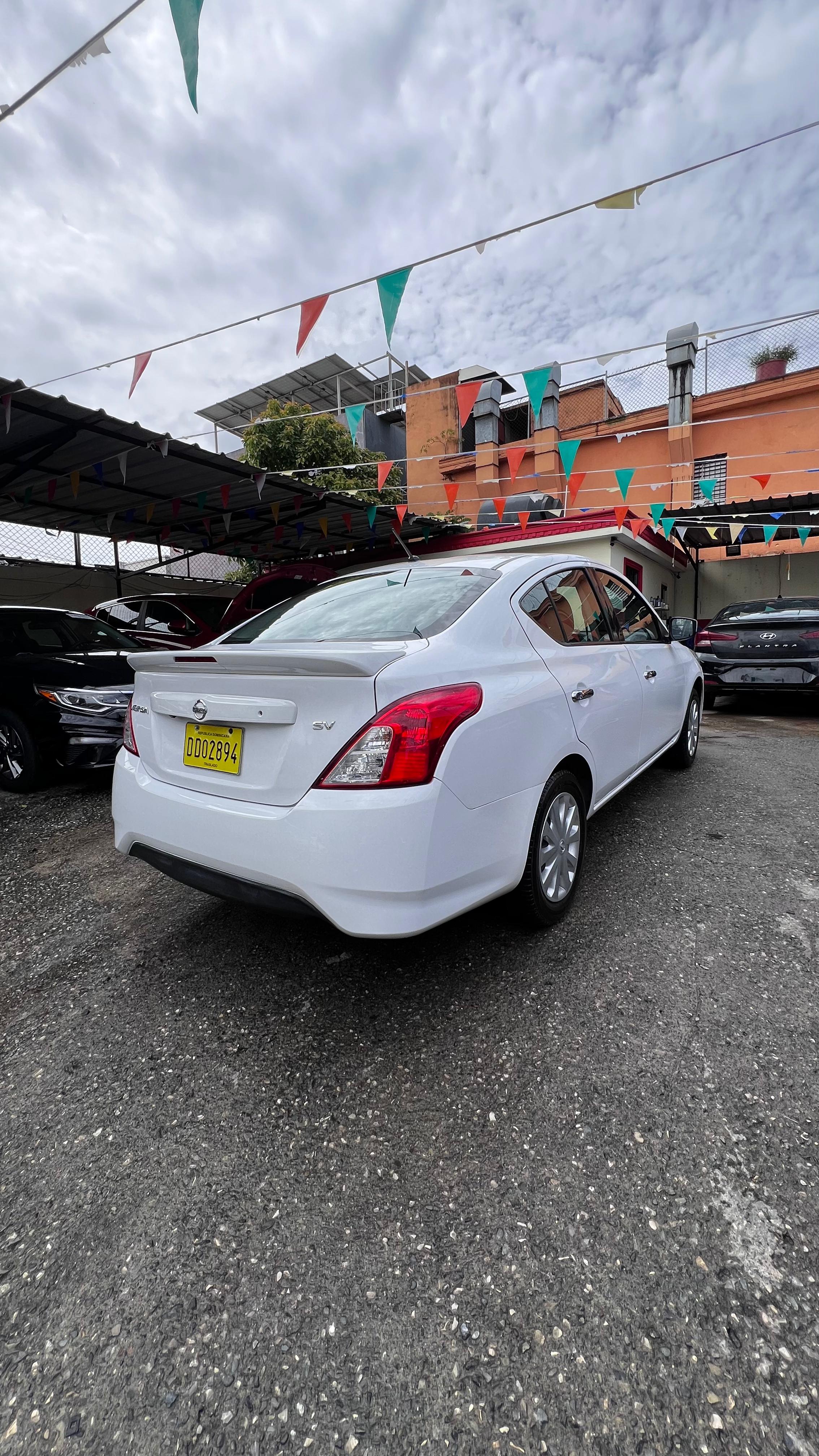 carros - Nissan Versa SV 2019  2