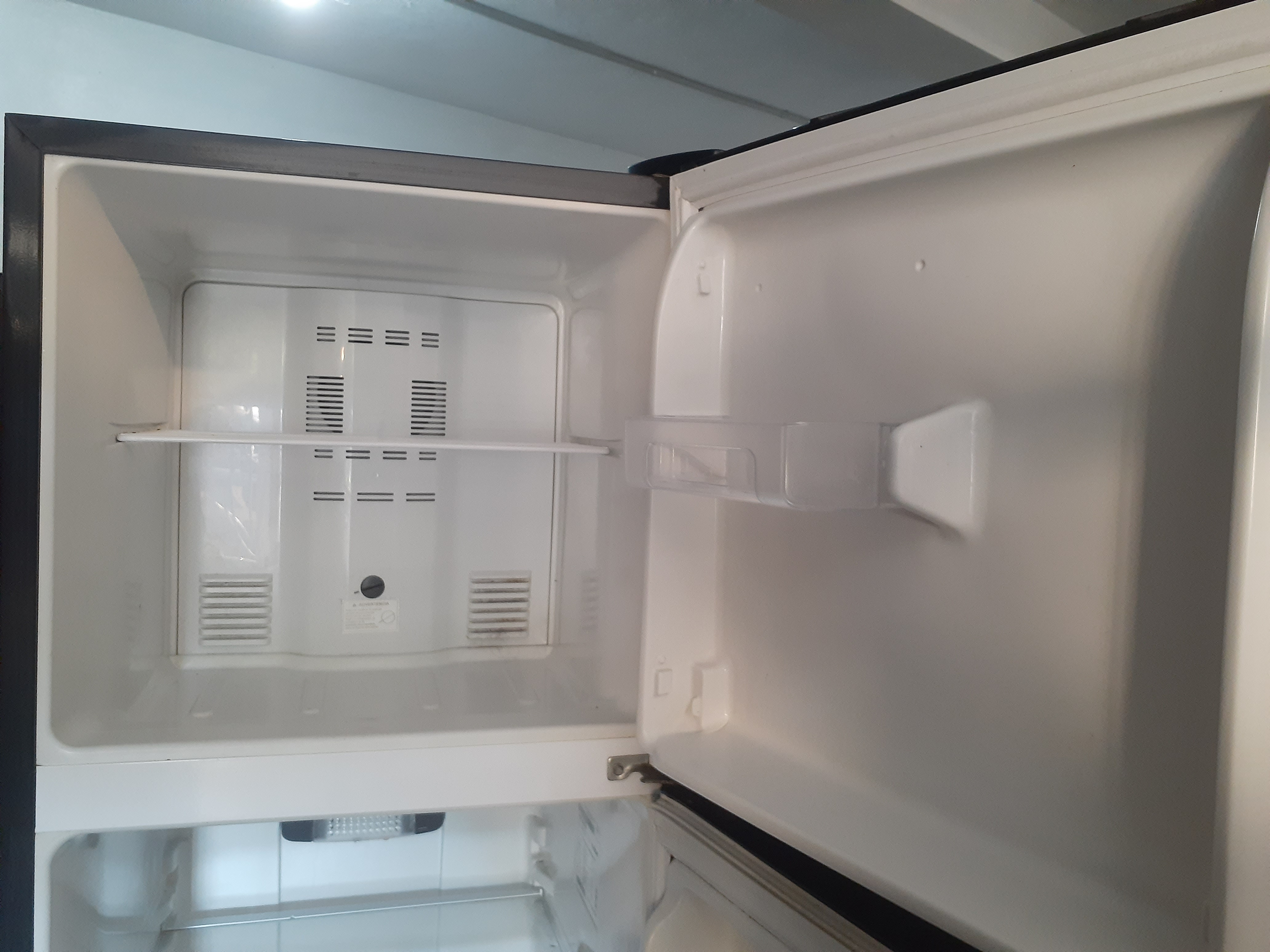 muebles y colchones - Nevera mabe 1