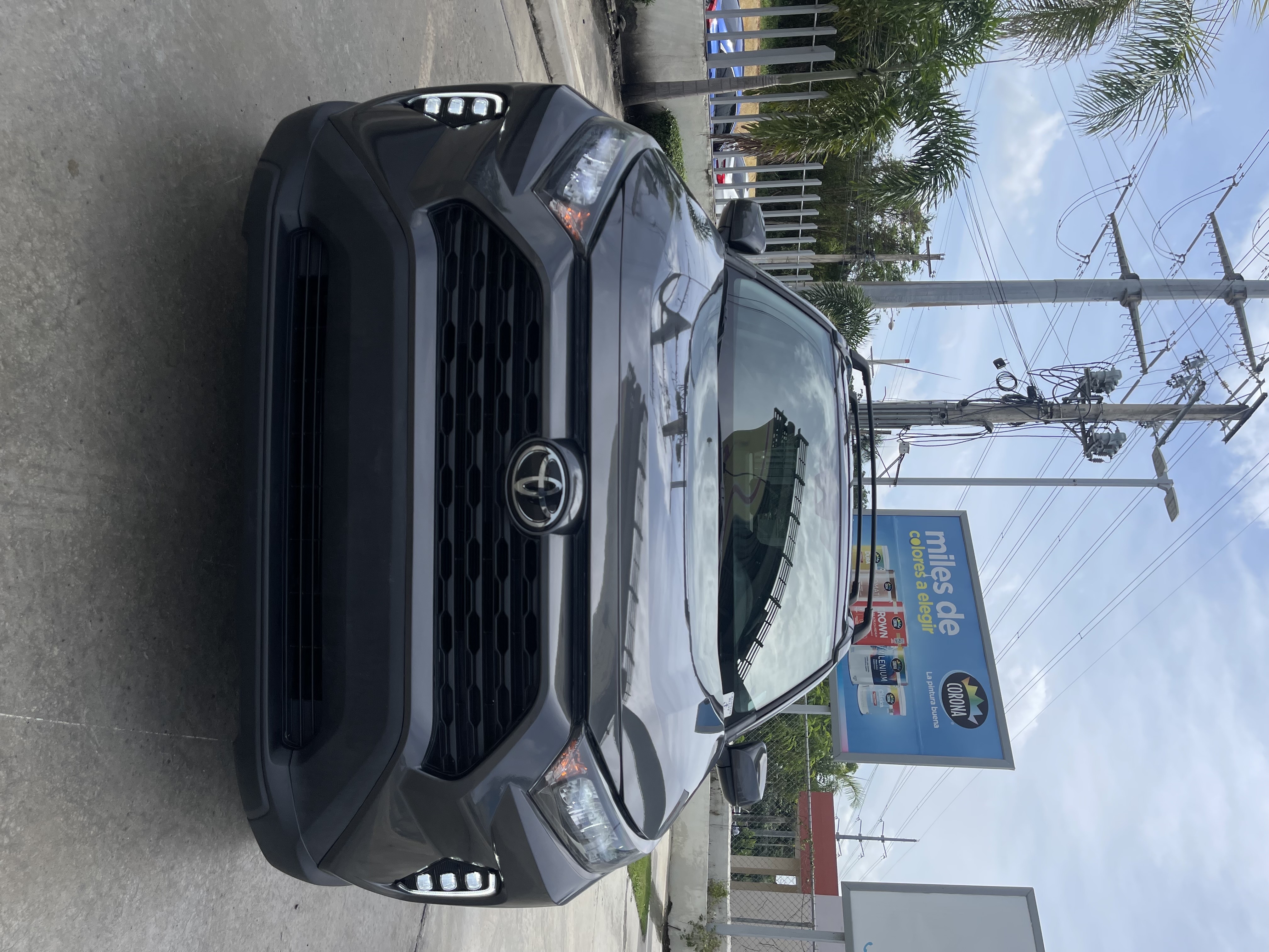 jeepetas y camionetas - SE VENDE PRECIO DE OFERTA TOYOTA RAV4 LE 2021 disponible para entrega inmediata  2