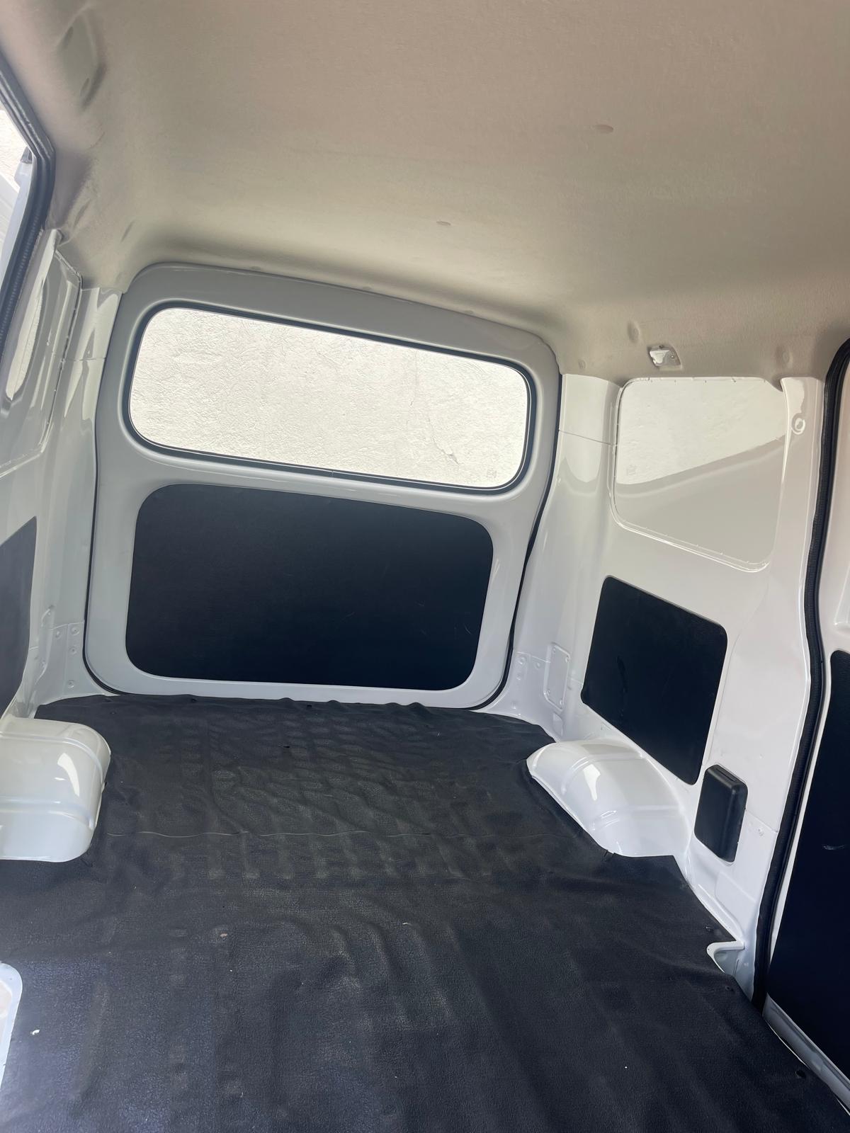jeepetas y camionetas - TOYOTA LITE ACE 2023-GARANTIA EN LA DELTA 28000 KM 4