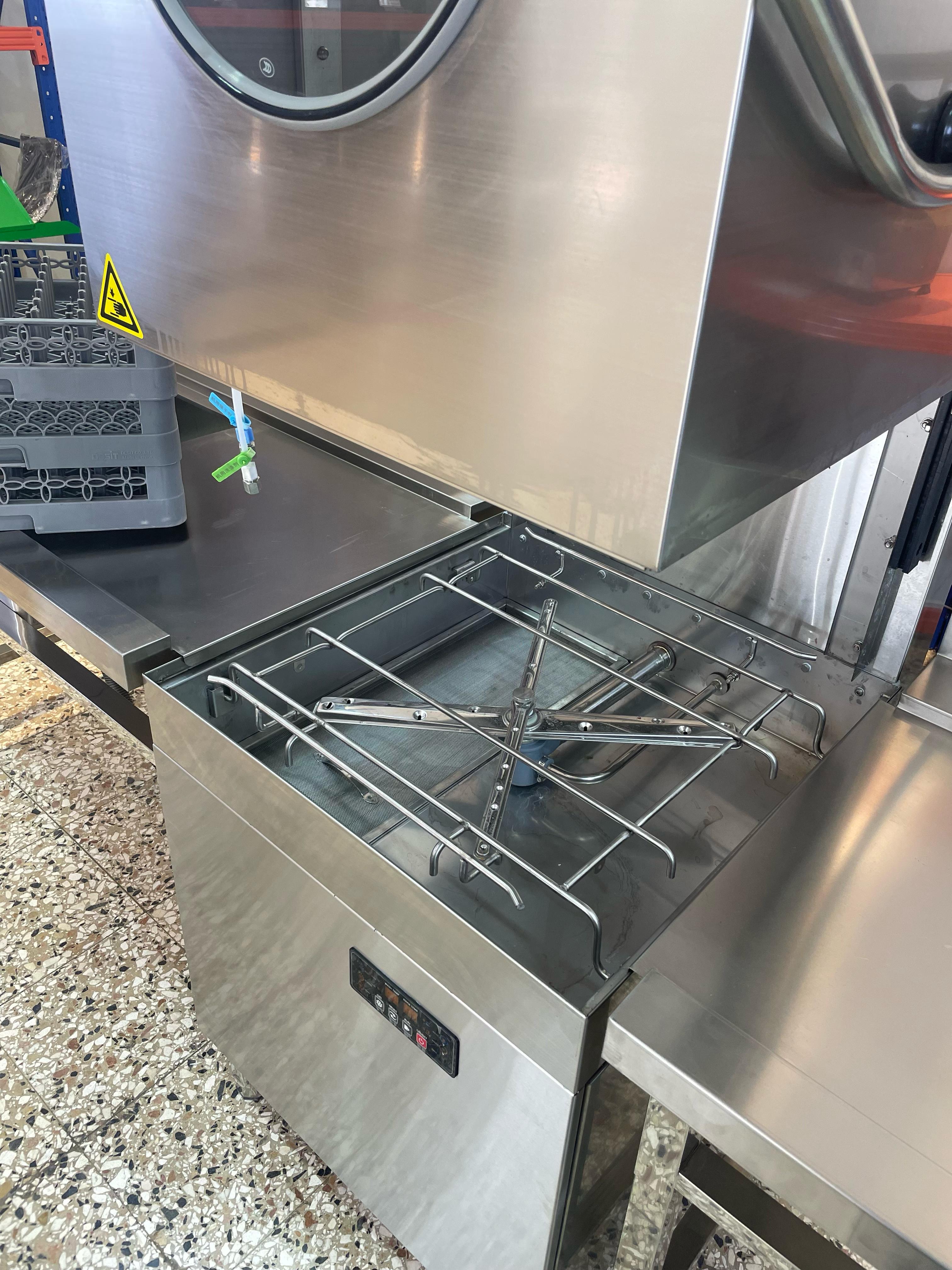 equipos profesionales - Lavadora de platos industrial con fregadero  2