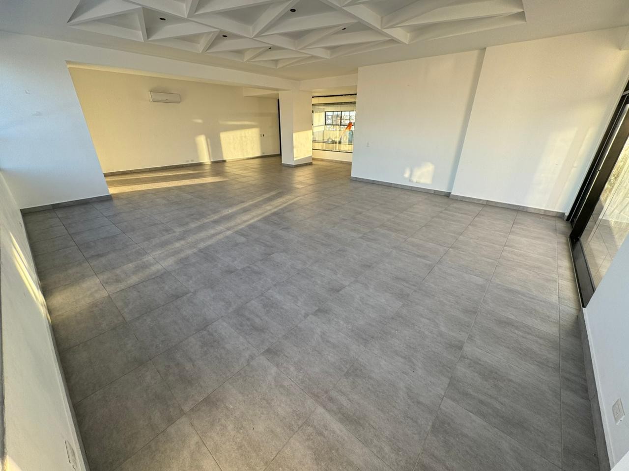 apartamentos - Apartamento en Alquiler
BELLA VISTA NORTE
USD 1,000.00 (Mantenimiento incluido)
 4