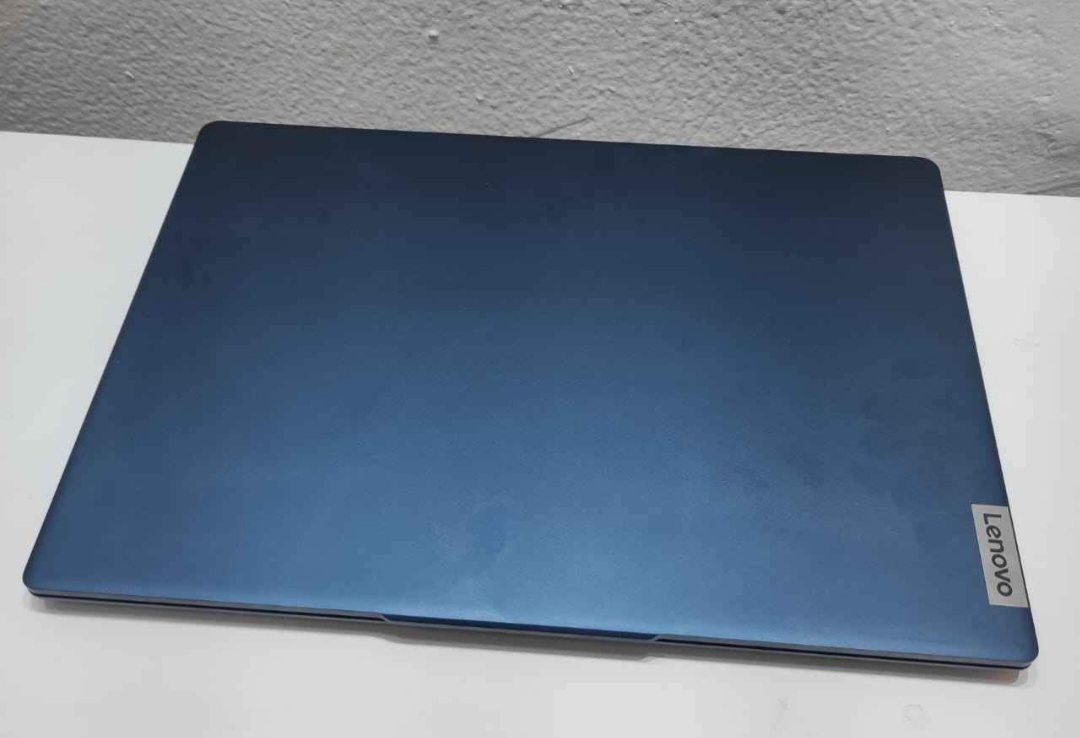 computadoras y laptops - Lenovo IdeaPad Slim 5 16" WUXGA Touch, Intel 7 Ultra, 16GB RAM, 1TB SSD, Nueva 4