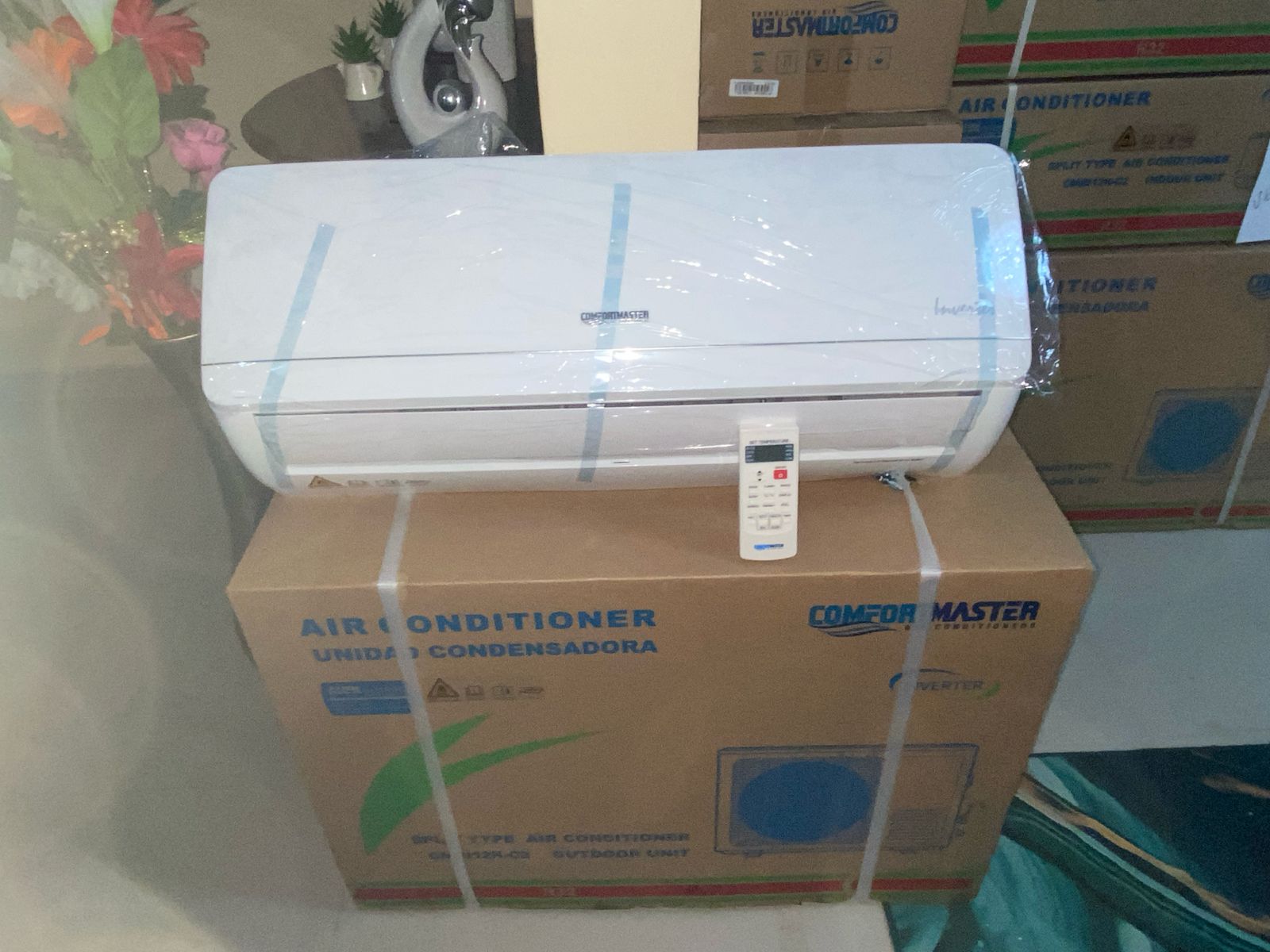 aires acondicionados y abanicos - Aire acondicionado Confort Master 12mil Btu inver. 1