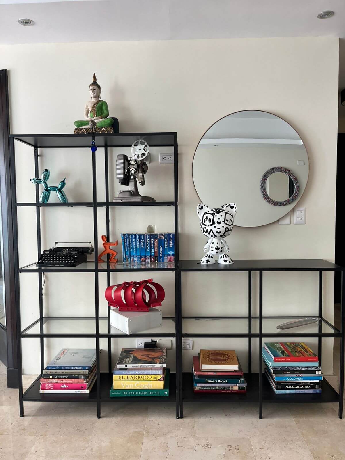 muebles y colchones - Biblioteca Ikea negra. Juego doble. 1 mes de uso