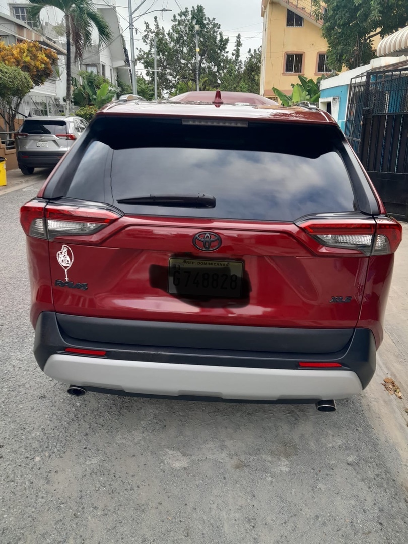 jeepetas y camionetas - Toyota Rav4 XLE Primiwn año 2021 8