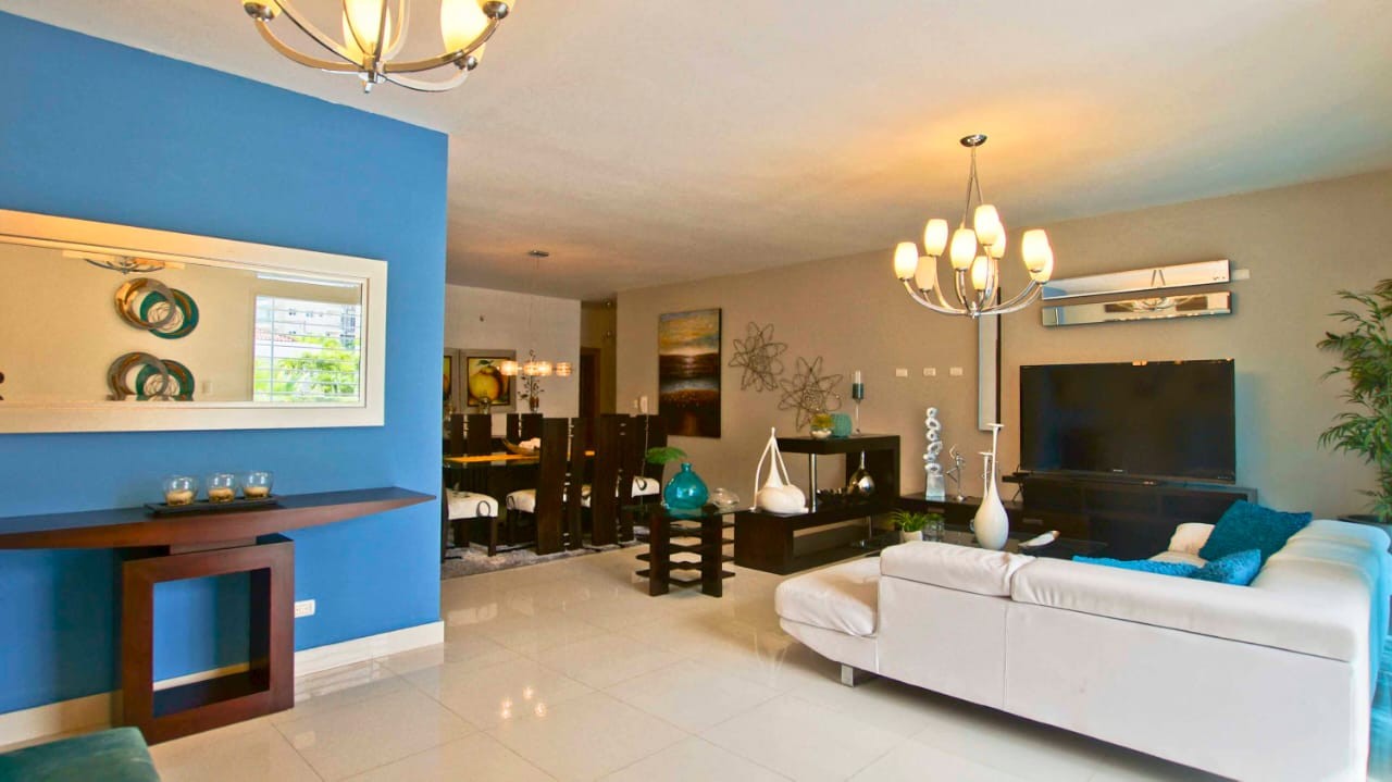 apartamentos - Hermoso y Amplio Apartamento Amueblado en Alquiler en La Esmeralda  1