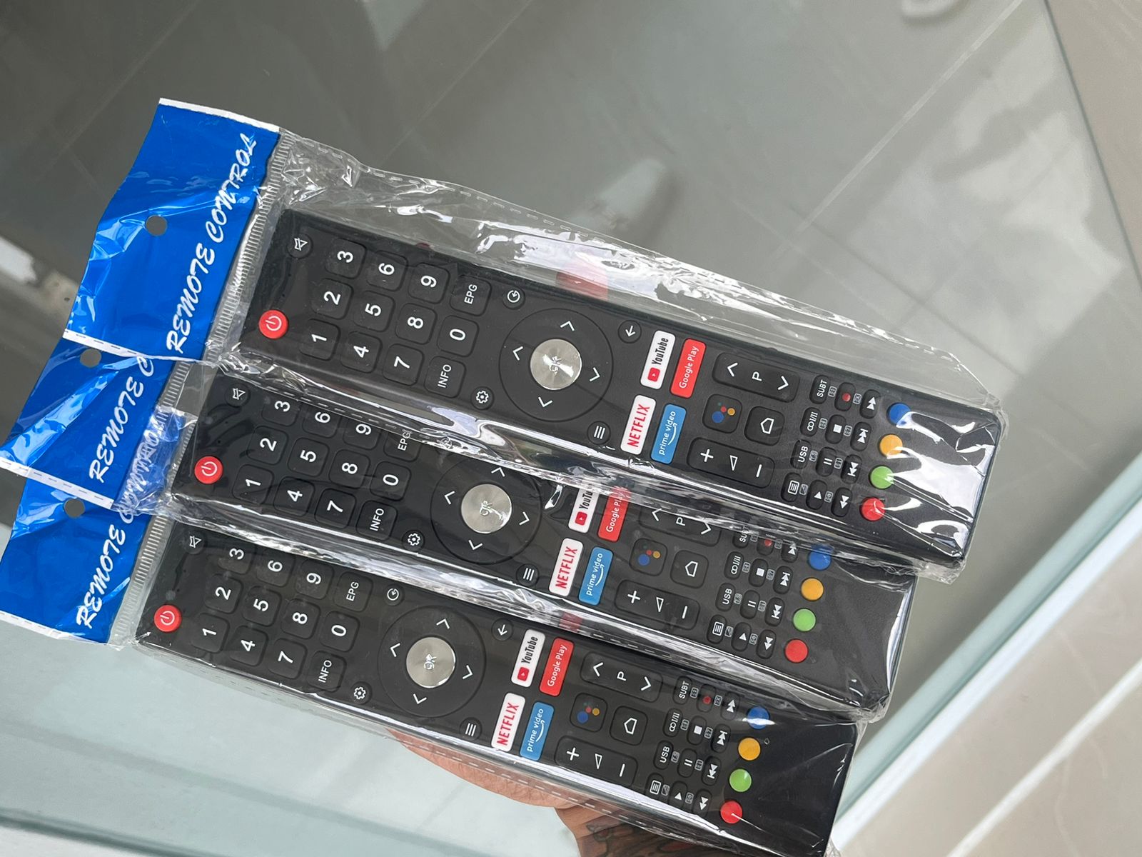 tv - control aiwa y hiunday