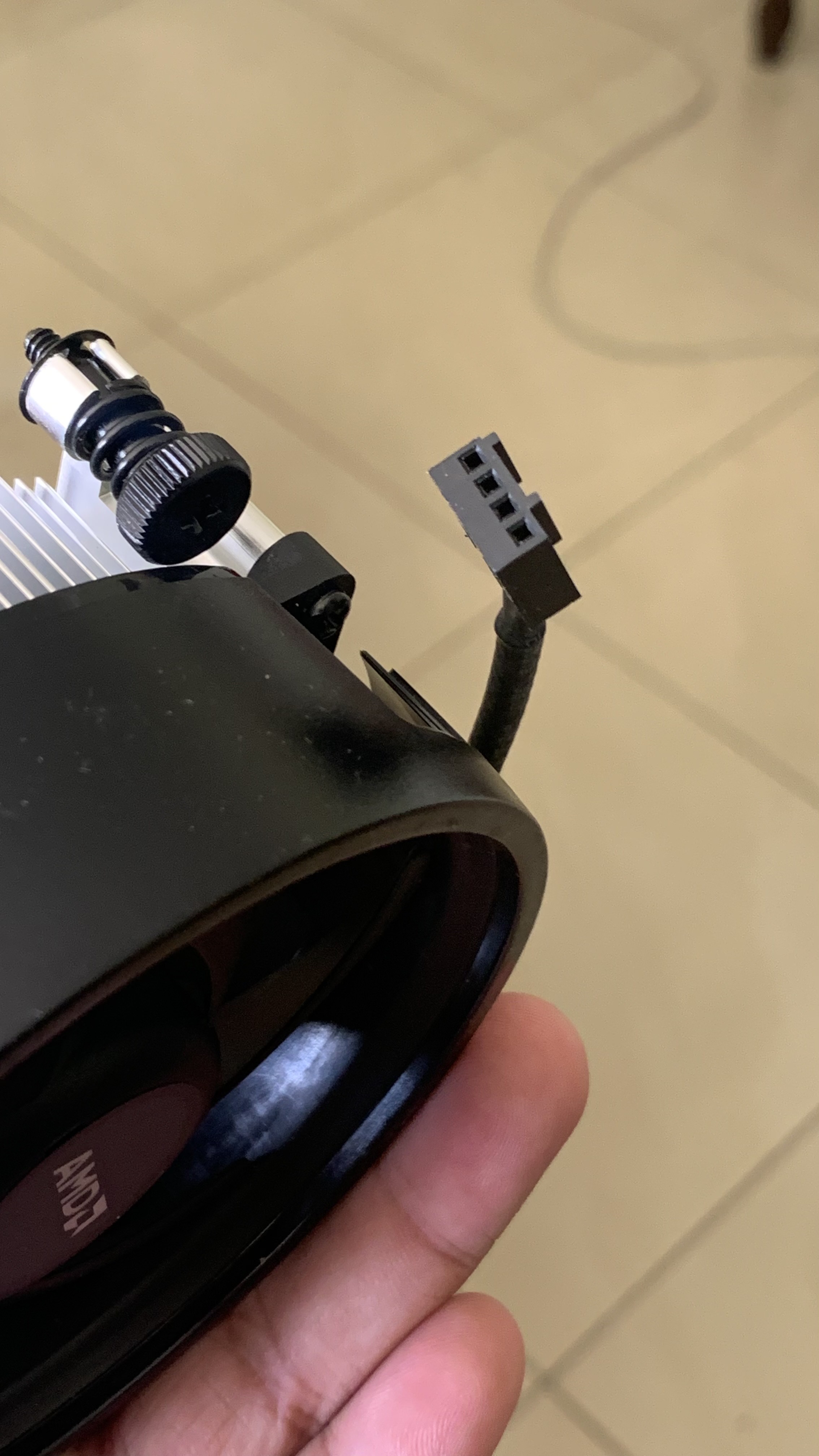 computadoras y laptops - Vendo disipador -AMD Wraith Stealth- Silencioso,Nuevo con Con su pasta térmica. 2