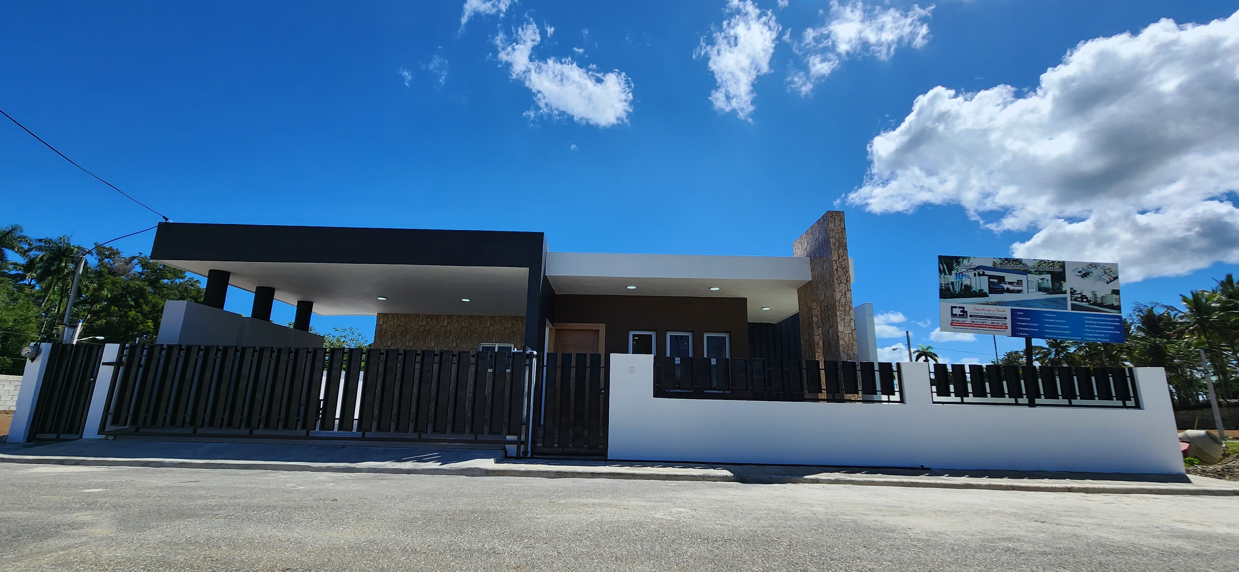 casas - Hermosa y Amplia casa en Puerto Plata 0
