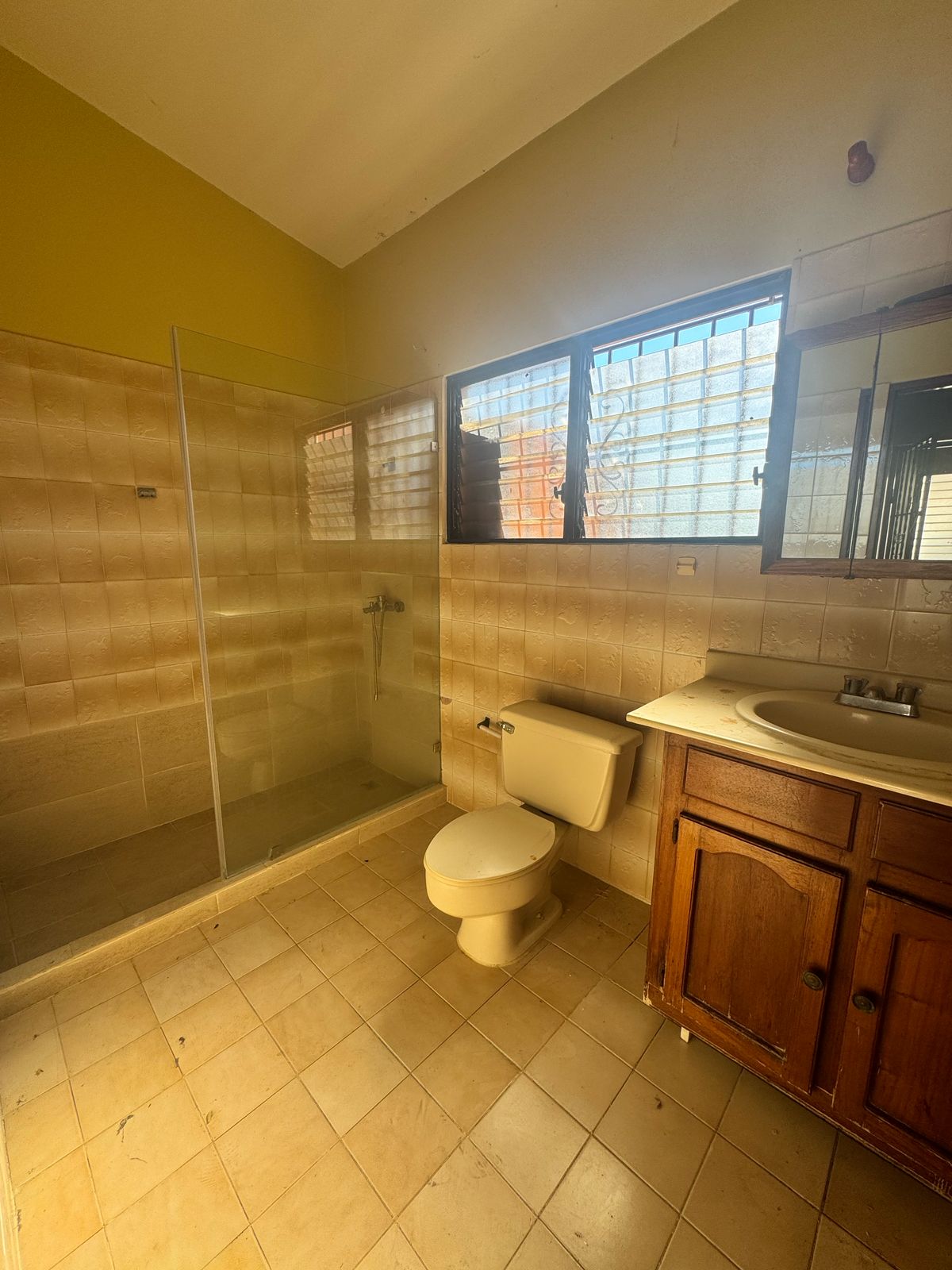 casas - Venta de Casa en Residencial Italia 7