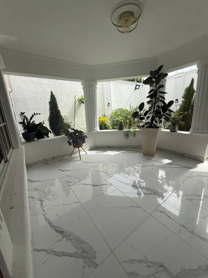 casas - Casa en venta de 4 niveles con piscina y 5 habitac 9