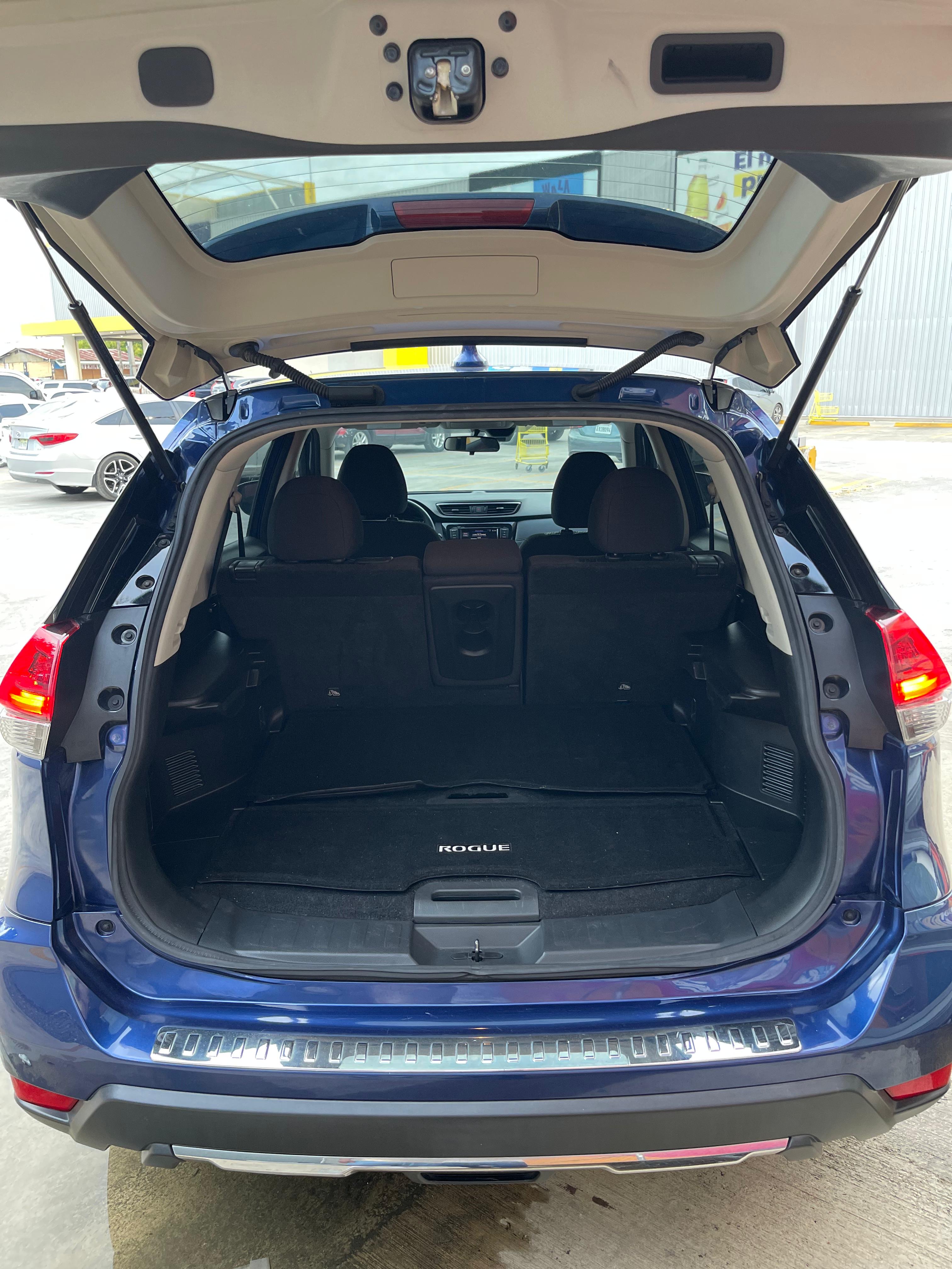 jeepetas y camionetas - Nissan Rogue S 2019 4