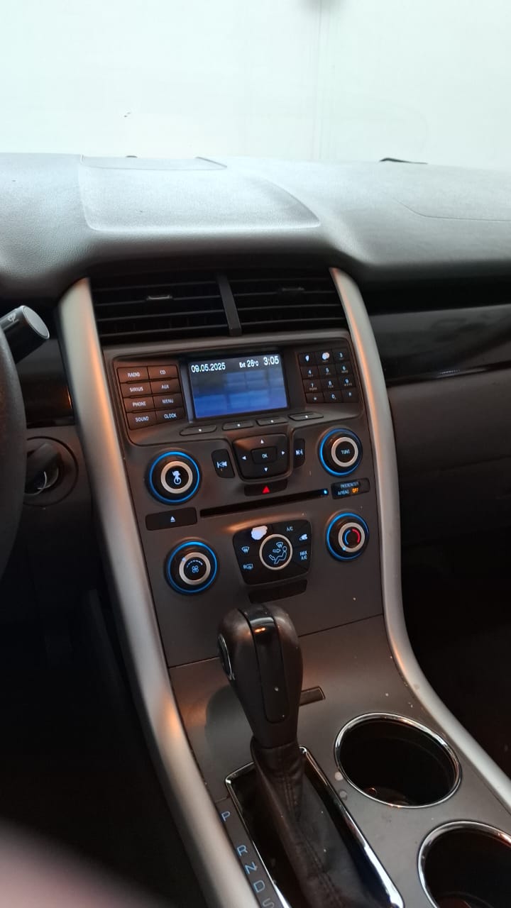 jeepetas y camionetas - Ford Edge 2013, Blanco, DOP450mil 7