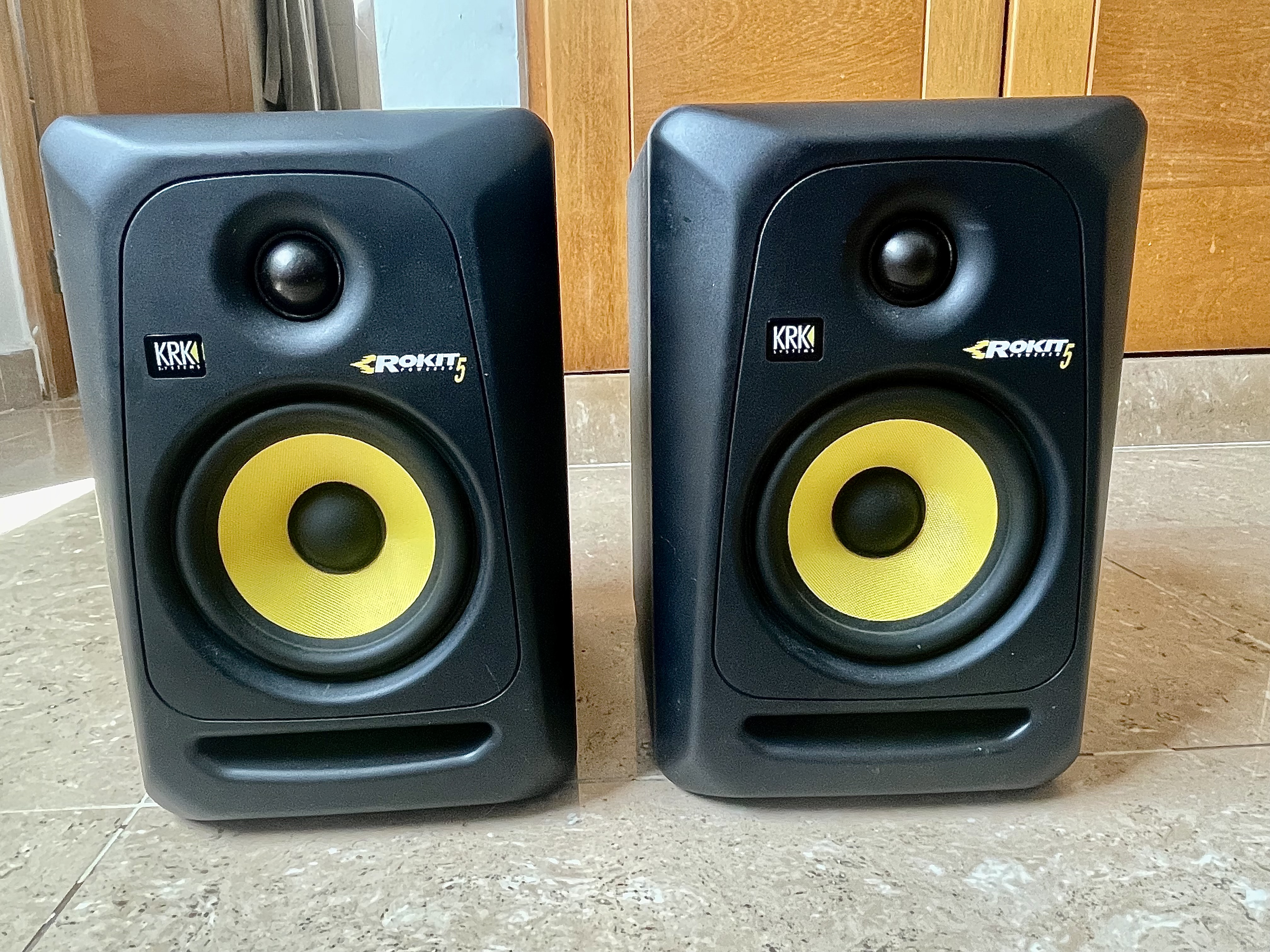 camaras y audio - Bocinas Monitores KRK Rokit 5 2