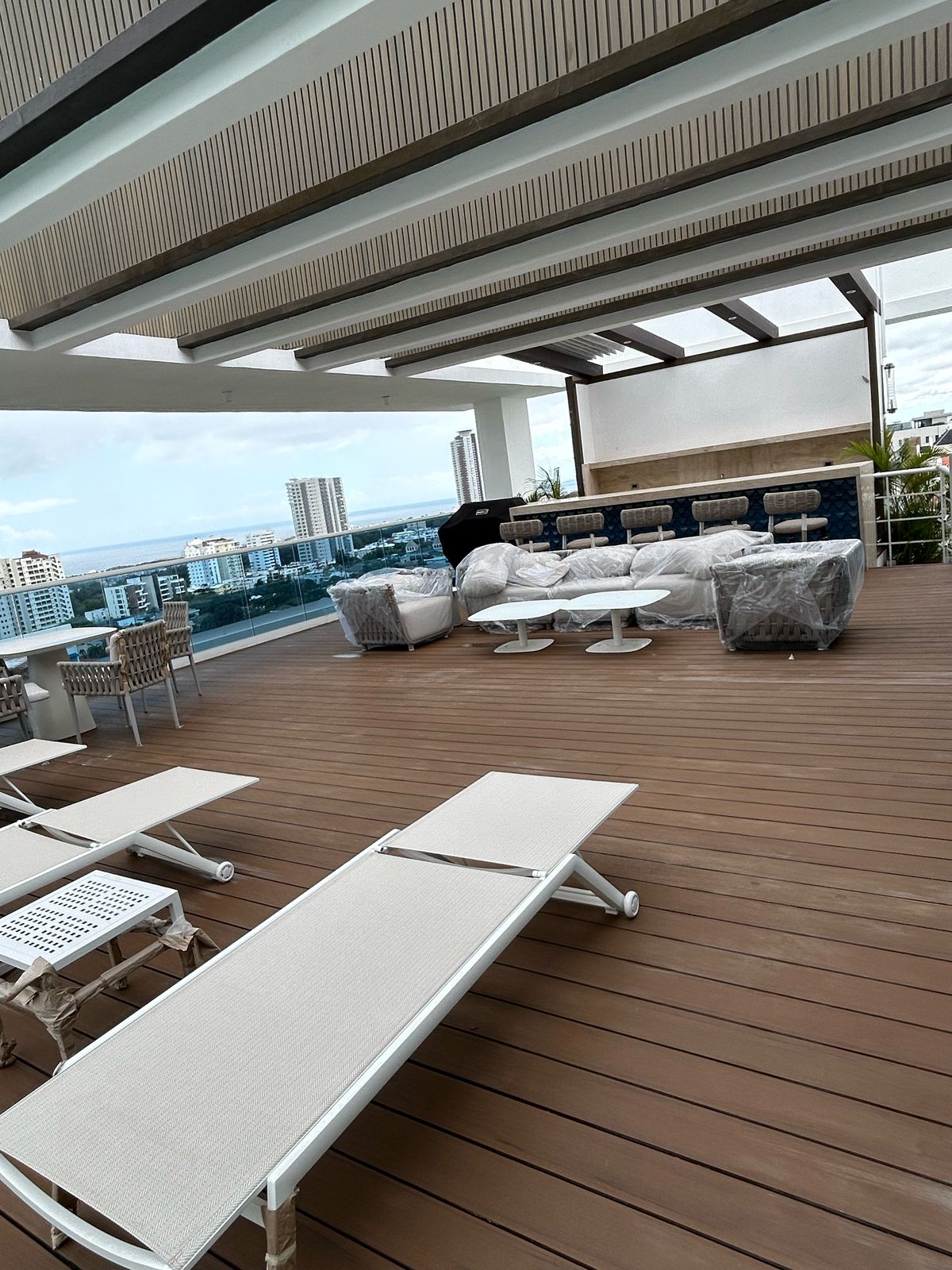 apartamentos - NUEVA TORRE EN LA SARATORA DISPONIBLE PARA ENTREGA 5