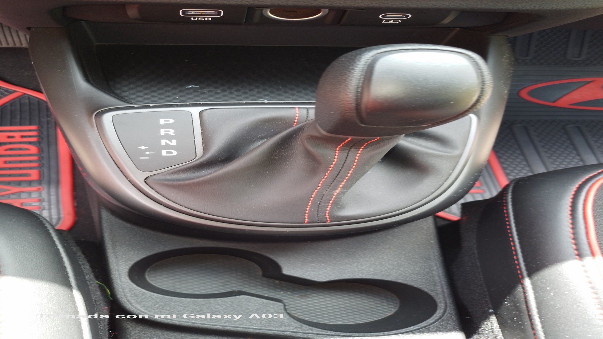 carros - Vendo hiunday grand i10 2024 con 3000 km originales  3