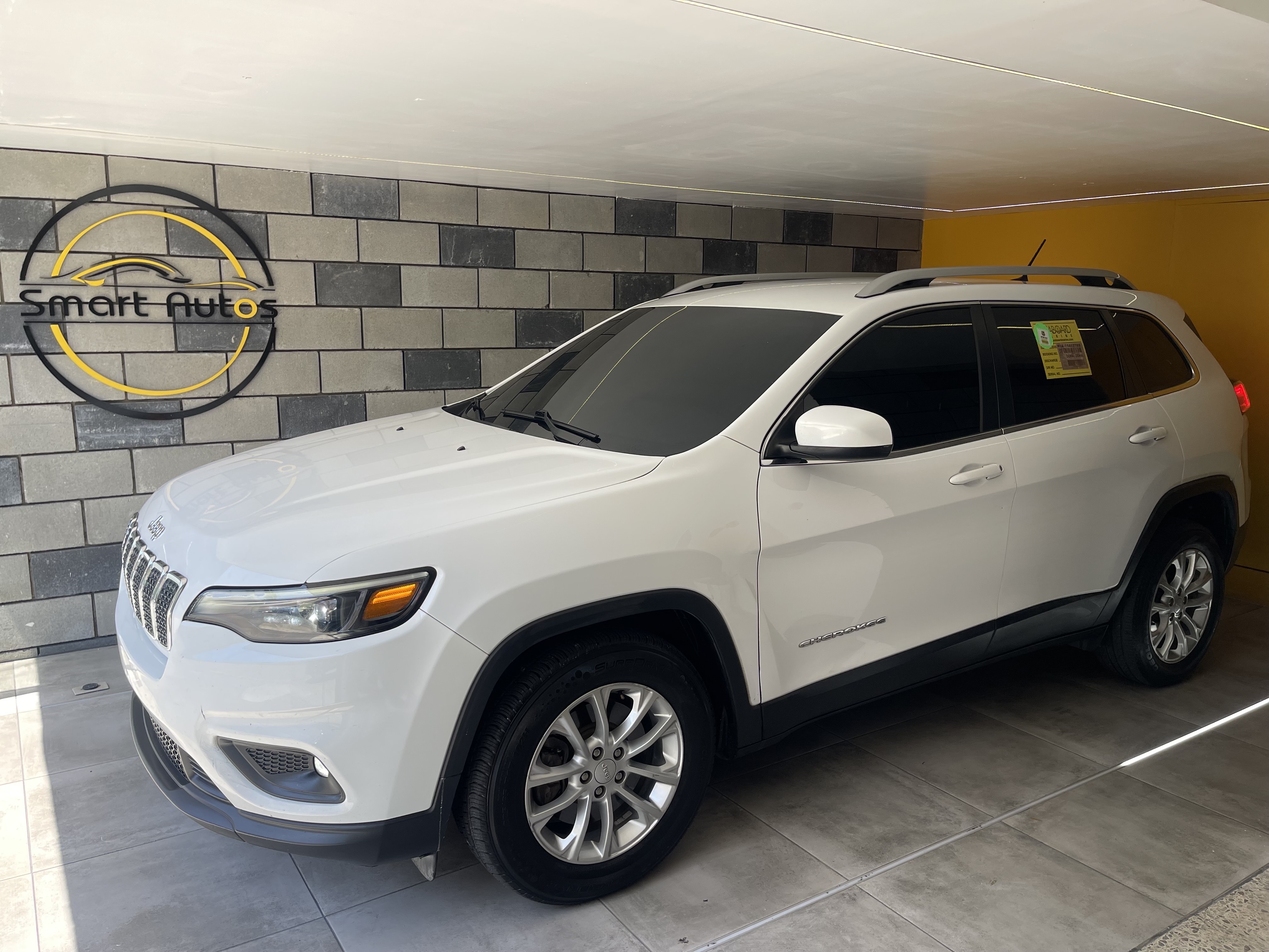 jeepetas y camionetas - JEEP CHEROKEE LATITUDE 2019 EN VENTA 3