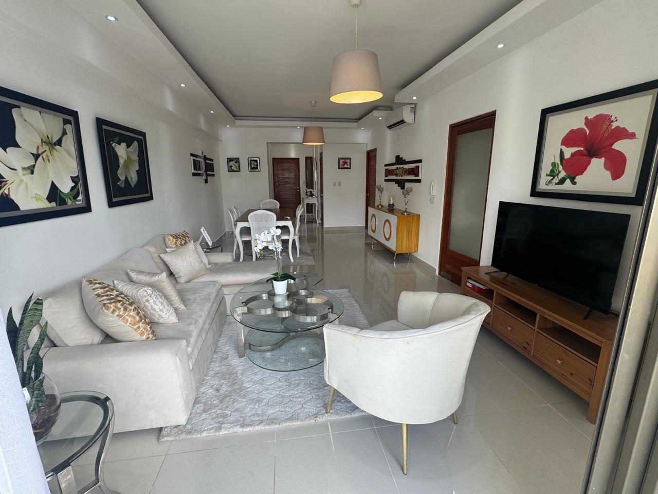 apartamentos - Rento apartamento amueblado en piantini  1