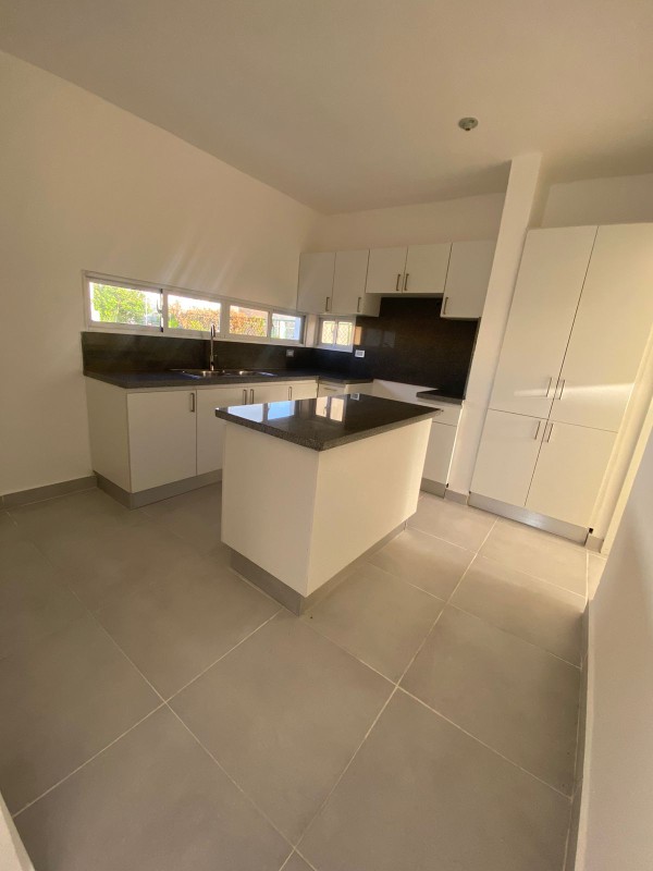 casas - Rento casa vacia de 3 habitaciones y 3 baños. Punta Cana, Verón  1