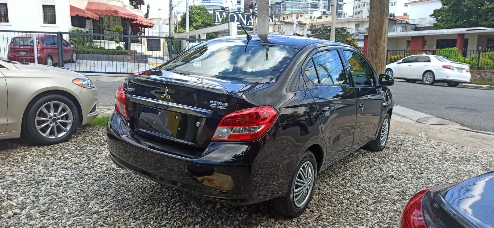 carros - MITSUBISHI MIRAGE 2017 NEGRO 1