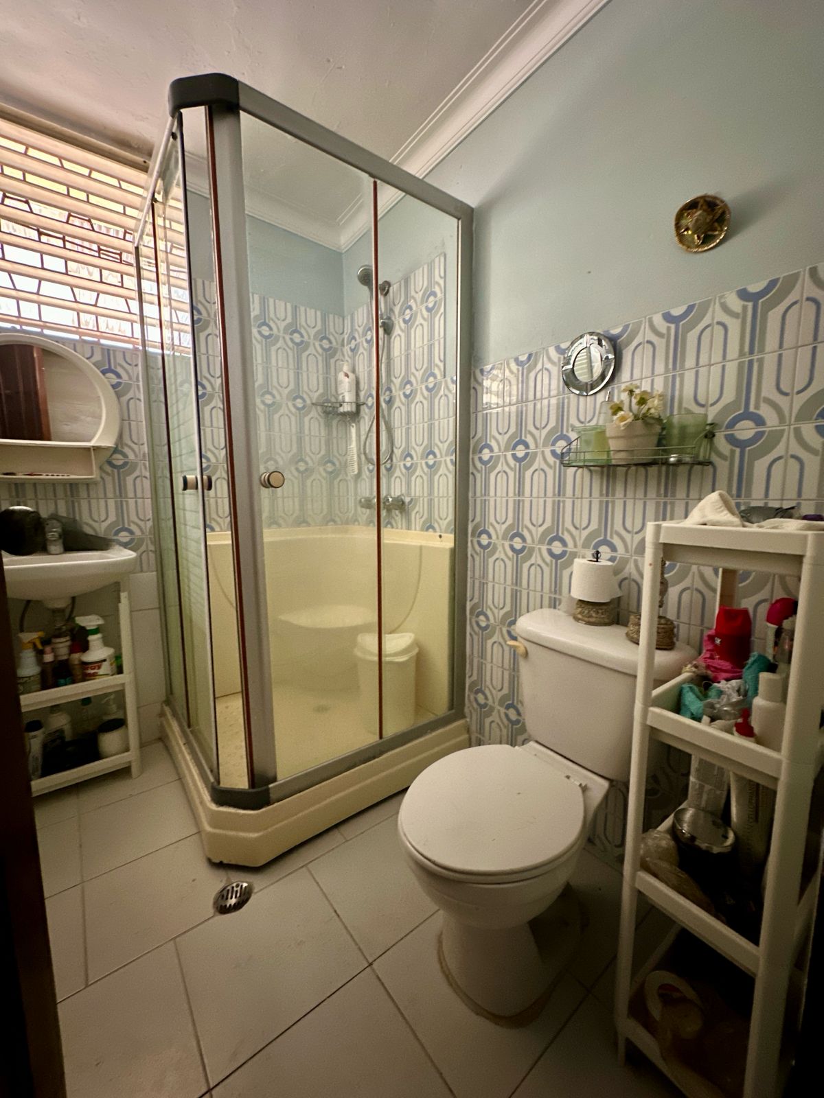 apartamentos - Vendo casa en Av. Independencia  1