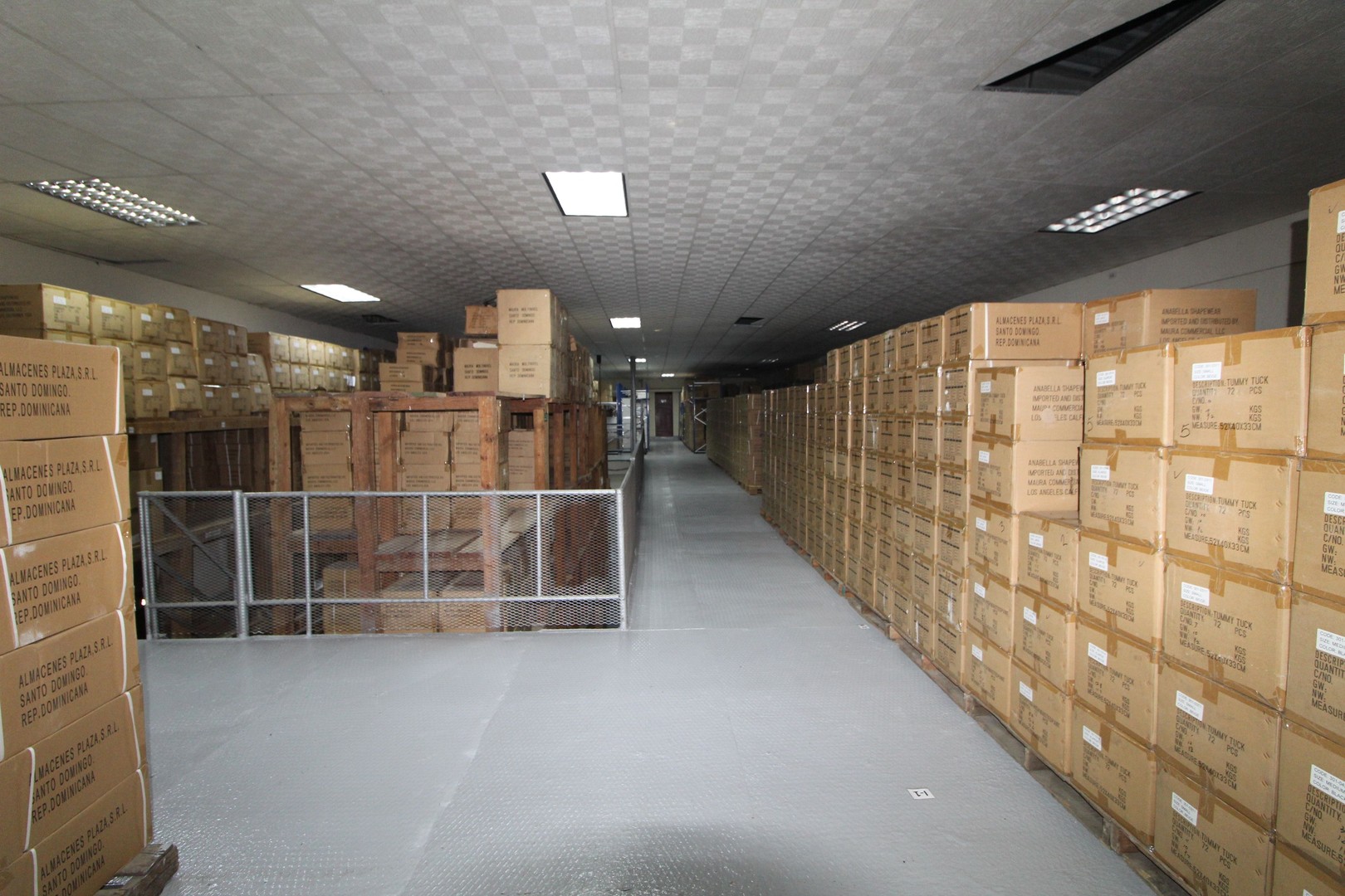 oficinas y locales comerciales - Gazcue edificio comercial 1,500m2 10 parqueos 