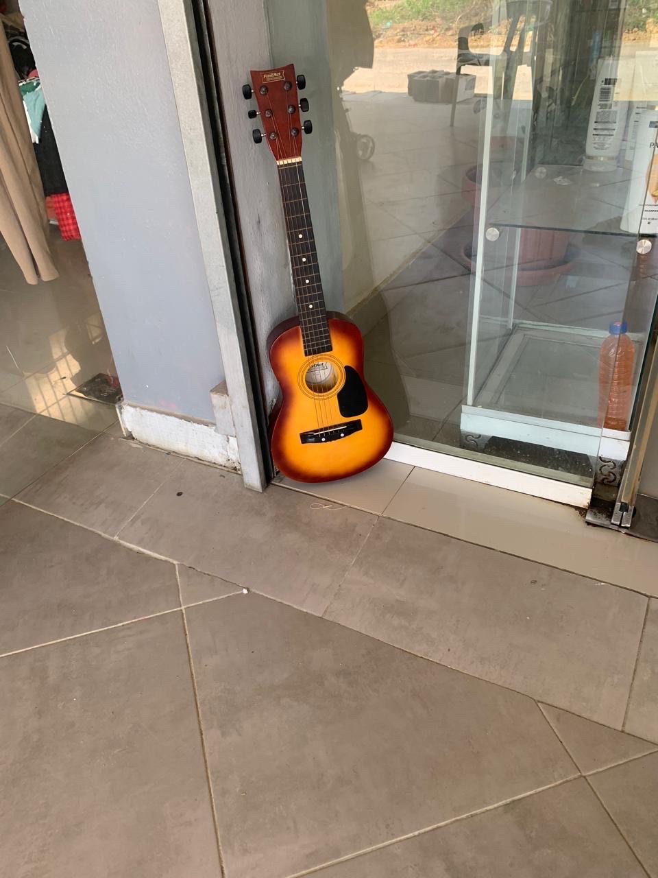instrumentos musicales - Guitarras (preguntar por precio) 4