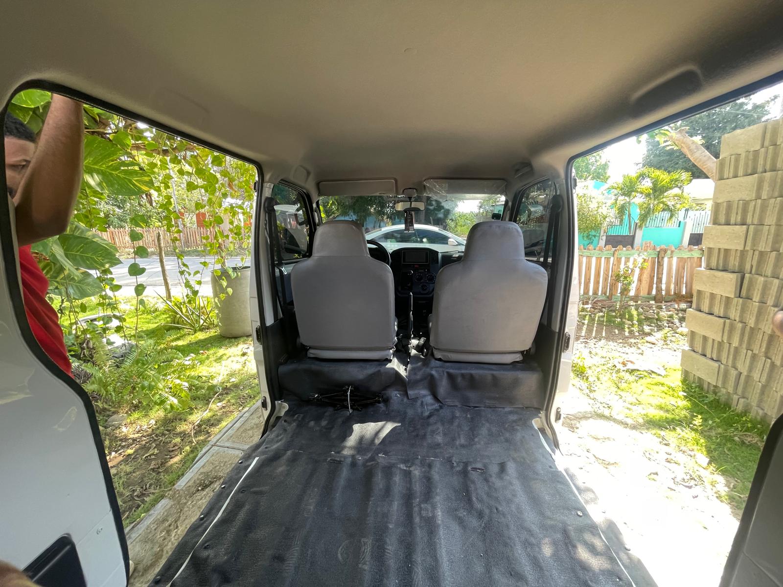 jeepetas y camionetas - TOYOTA LITE ACE 2023-GARANTIA EN LA DELTA 28000 KM 5