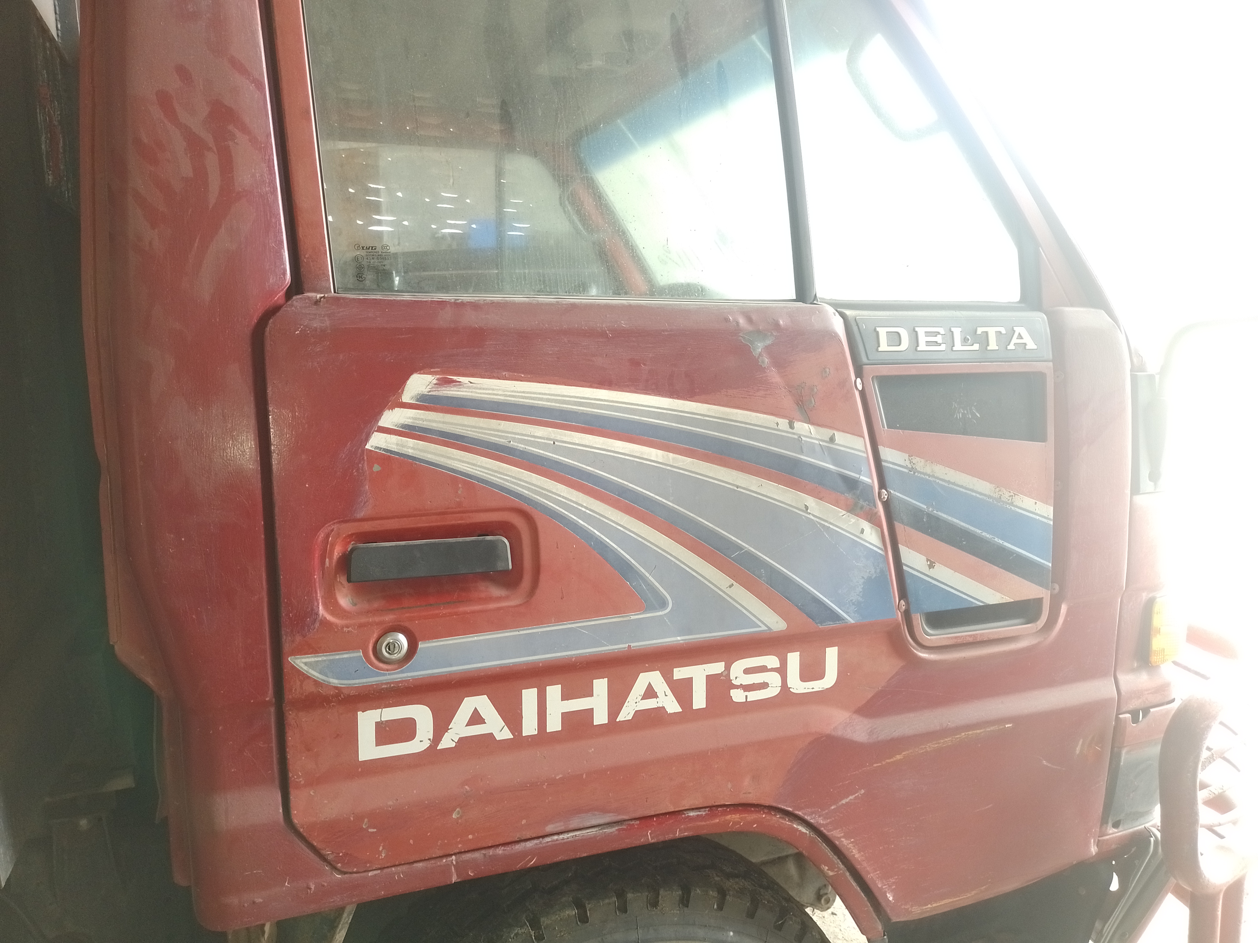 camiones y vehiculos pesados - Daihatsu Delta corto  1