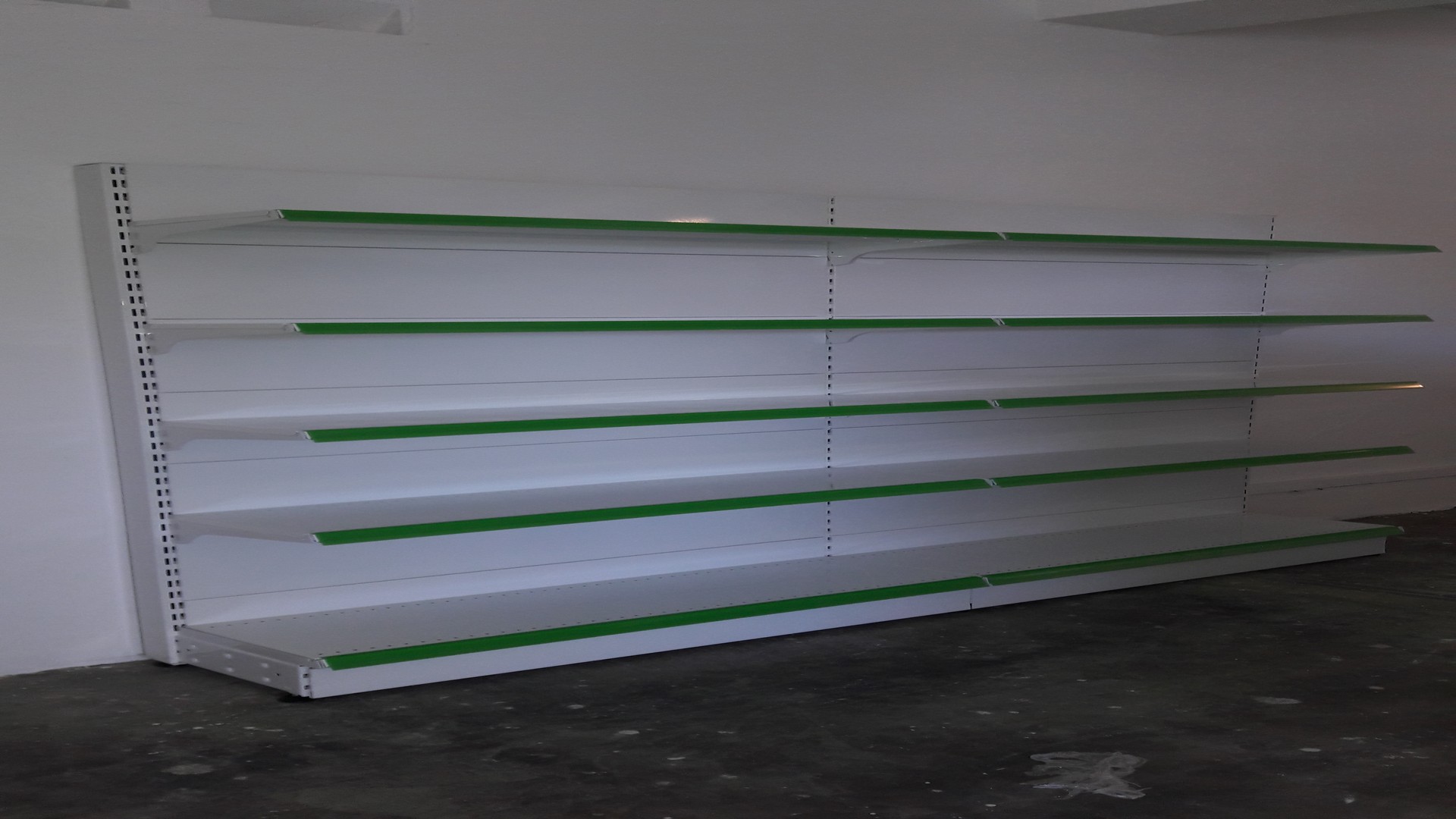 equipos profesionales - Estanterias de pared para exhibicion de mercancias 2