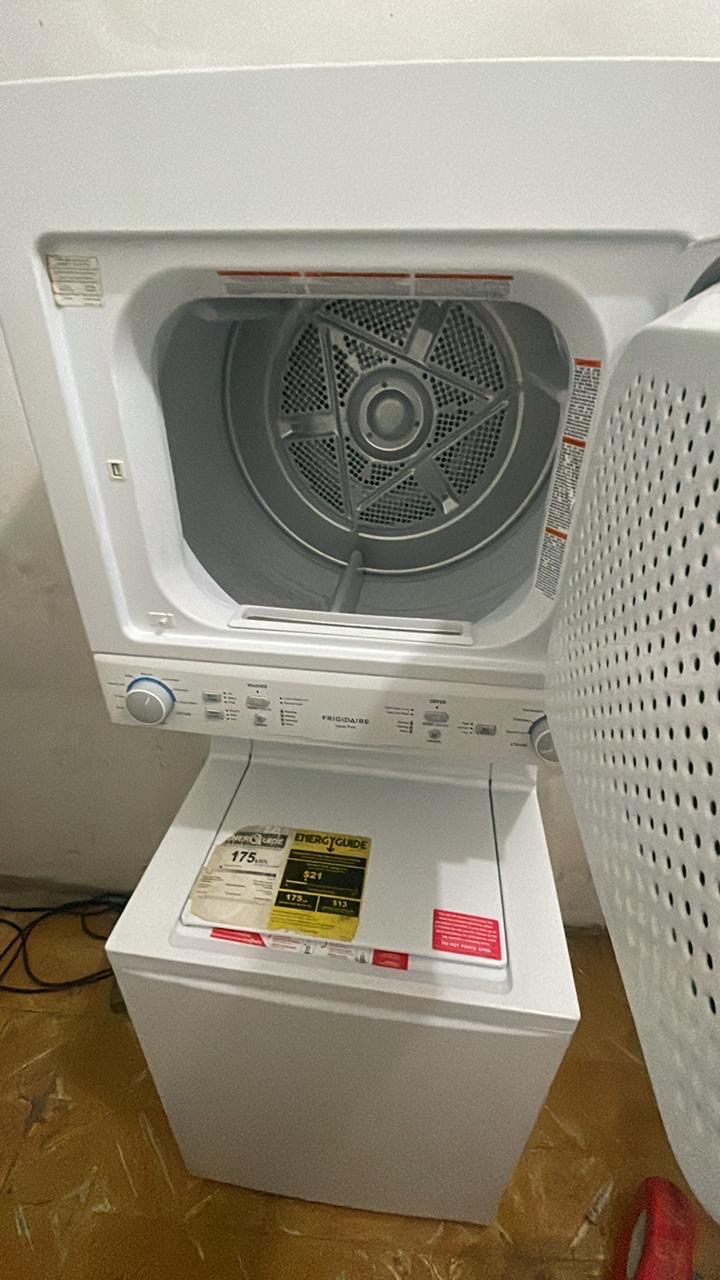 electrodomesticos - 
semi nueva importada Secadora de gas 45 libra del mismo peso
 digital
 Frigidai 2