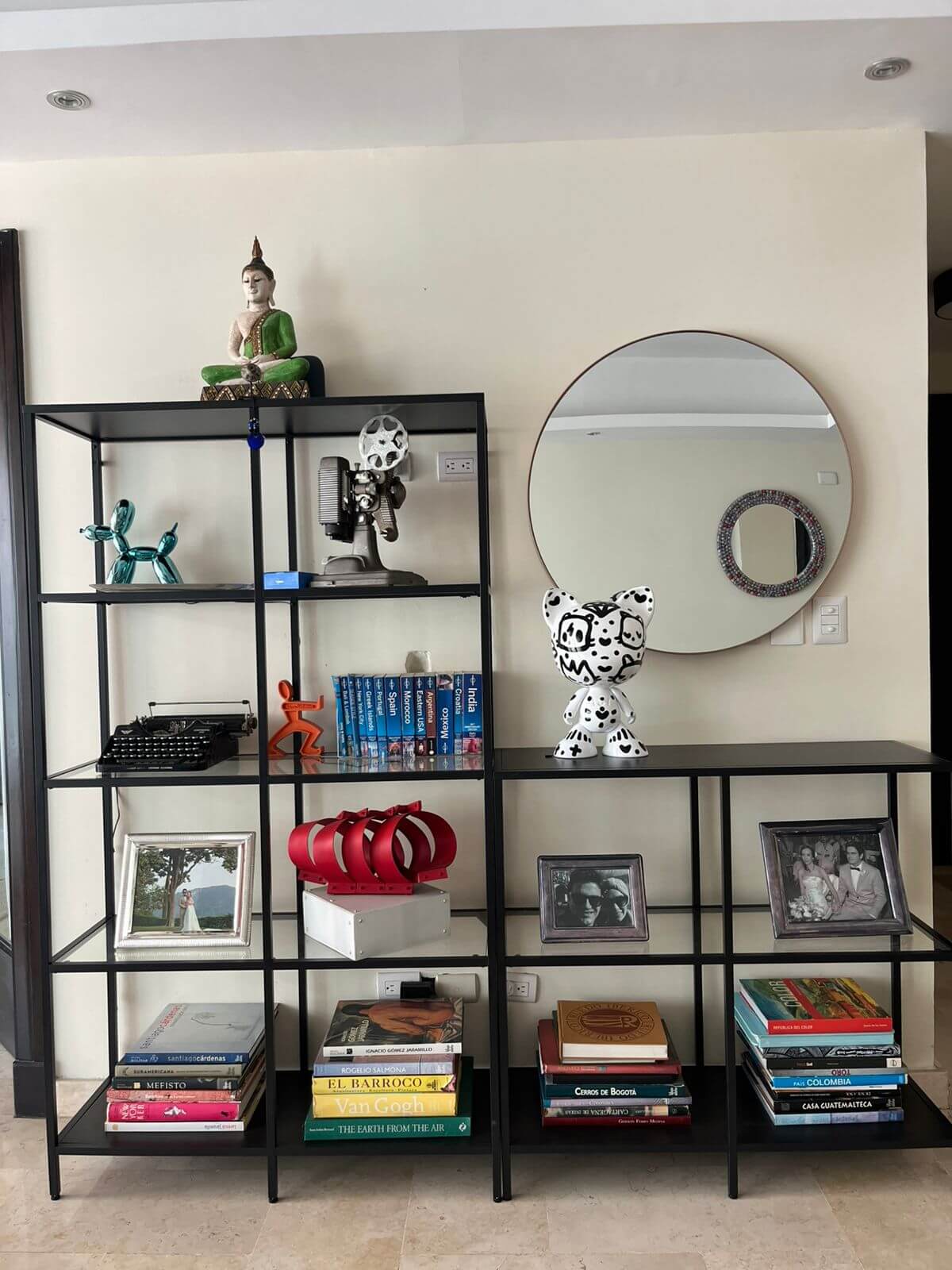 muebles y colchones - Biblioteca Ikea negra. Juego doble. 1 mes de uso 1