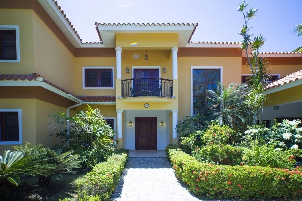 casas vacacionales y villas - Villa con Piscina y Amplio Terreno a Minutos de la Playa entre Sosúa y Cabarete 9