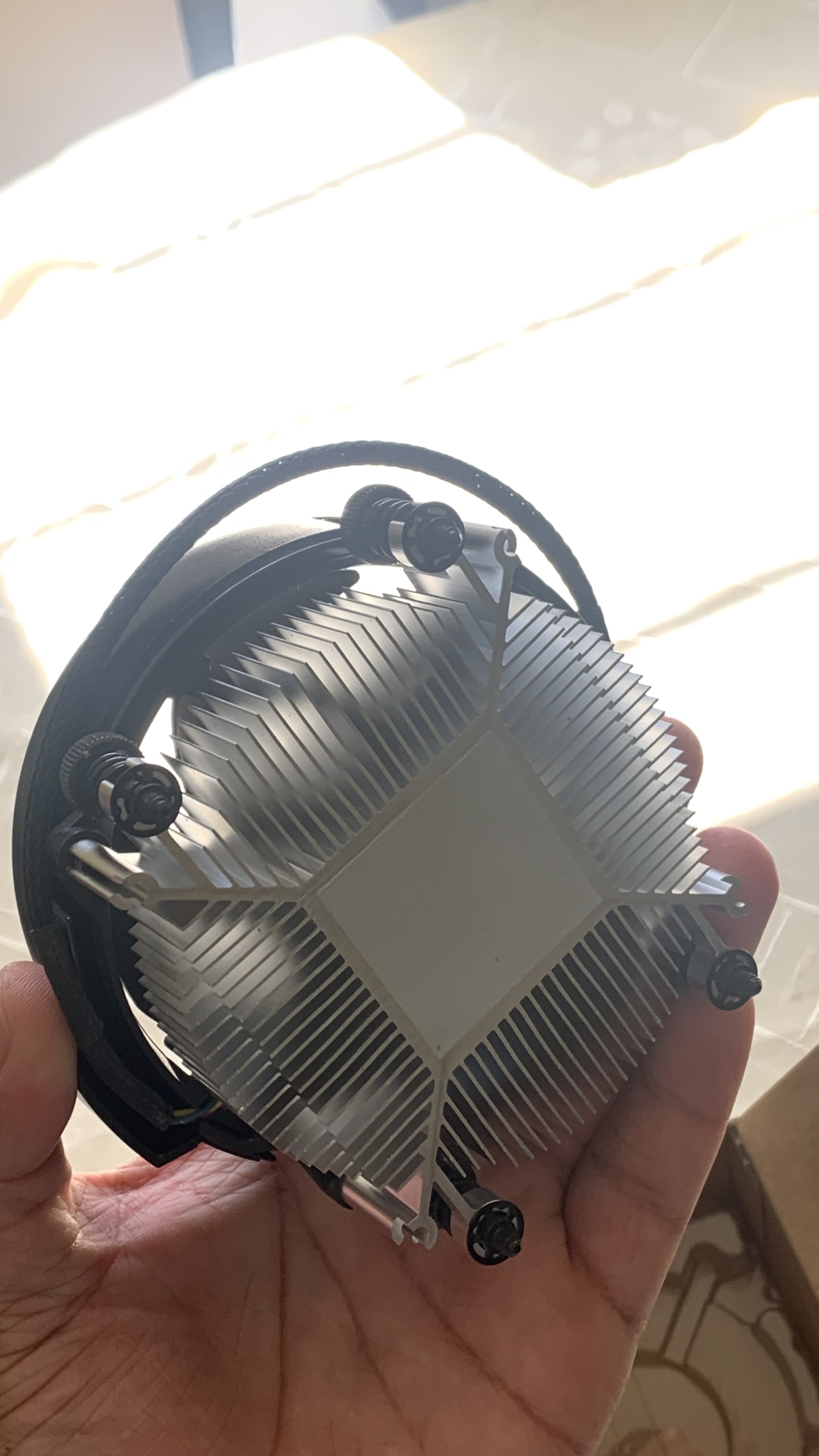 computadoras y laptops - Vendo disipador -AMD Wraith Stealth- Silencioso,Nuevo con Con su pasta térmica. 3
