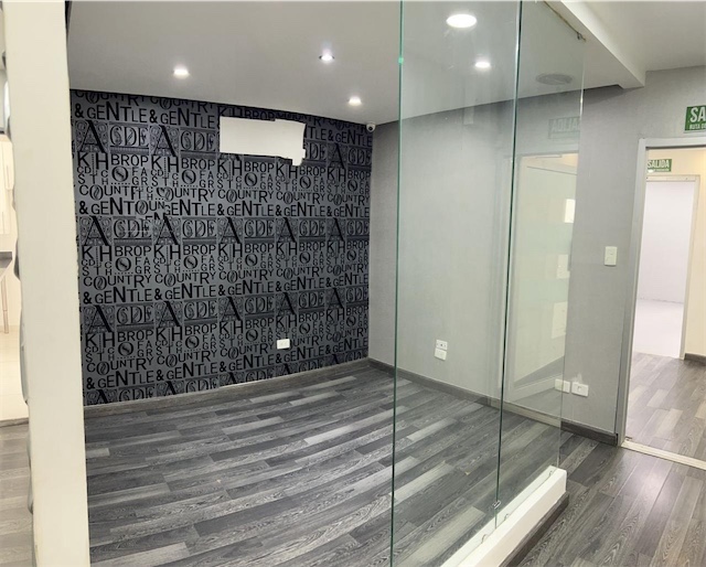 oficinas y locales comerciales - Local comercial en el millon 7