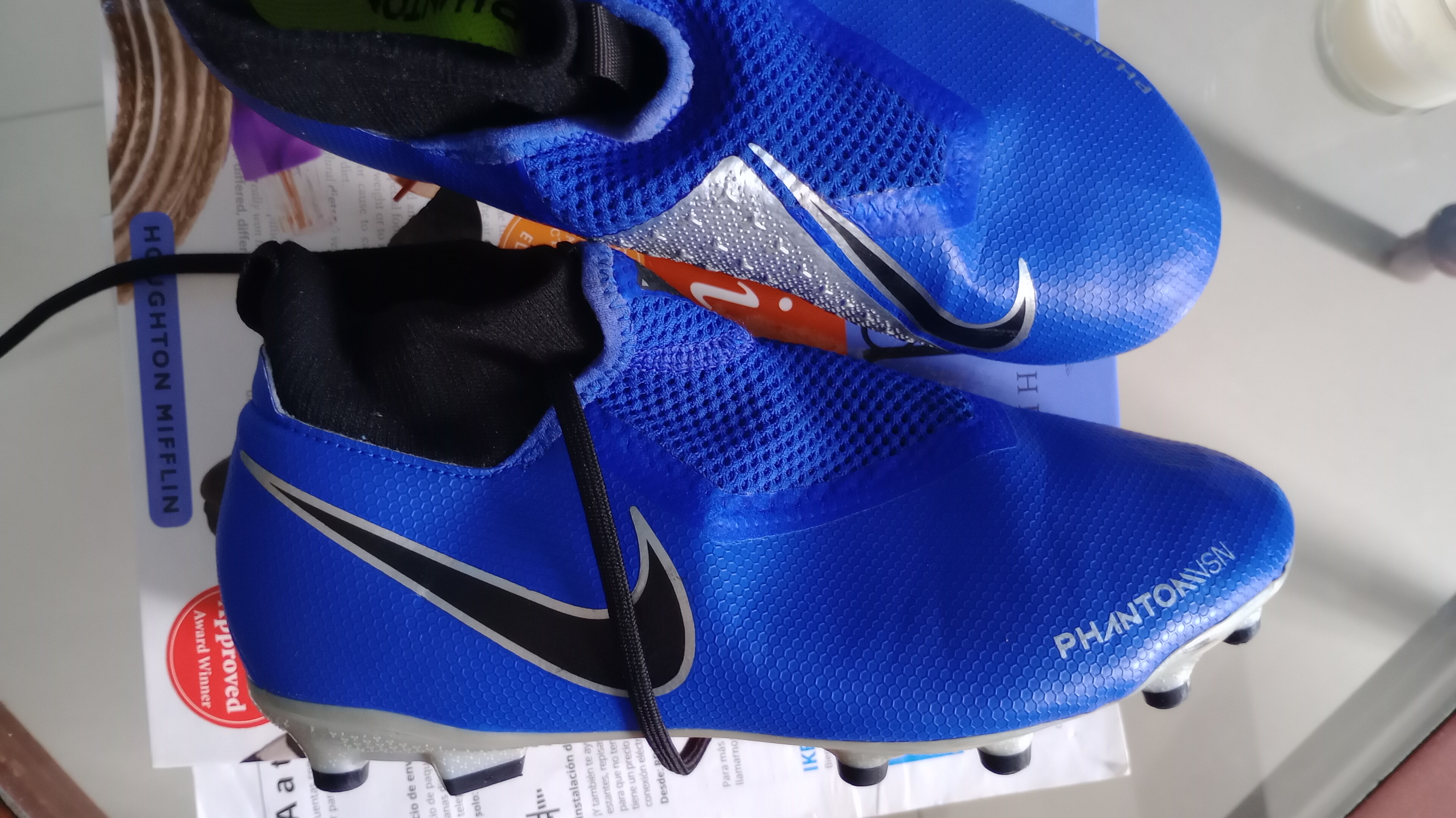 ropa y zapatos - Zapatilla fútbol 