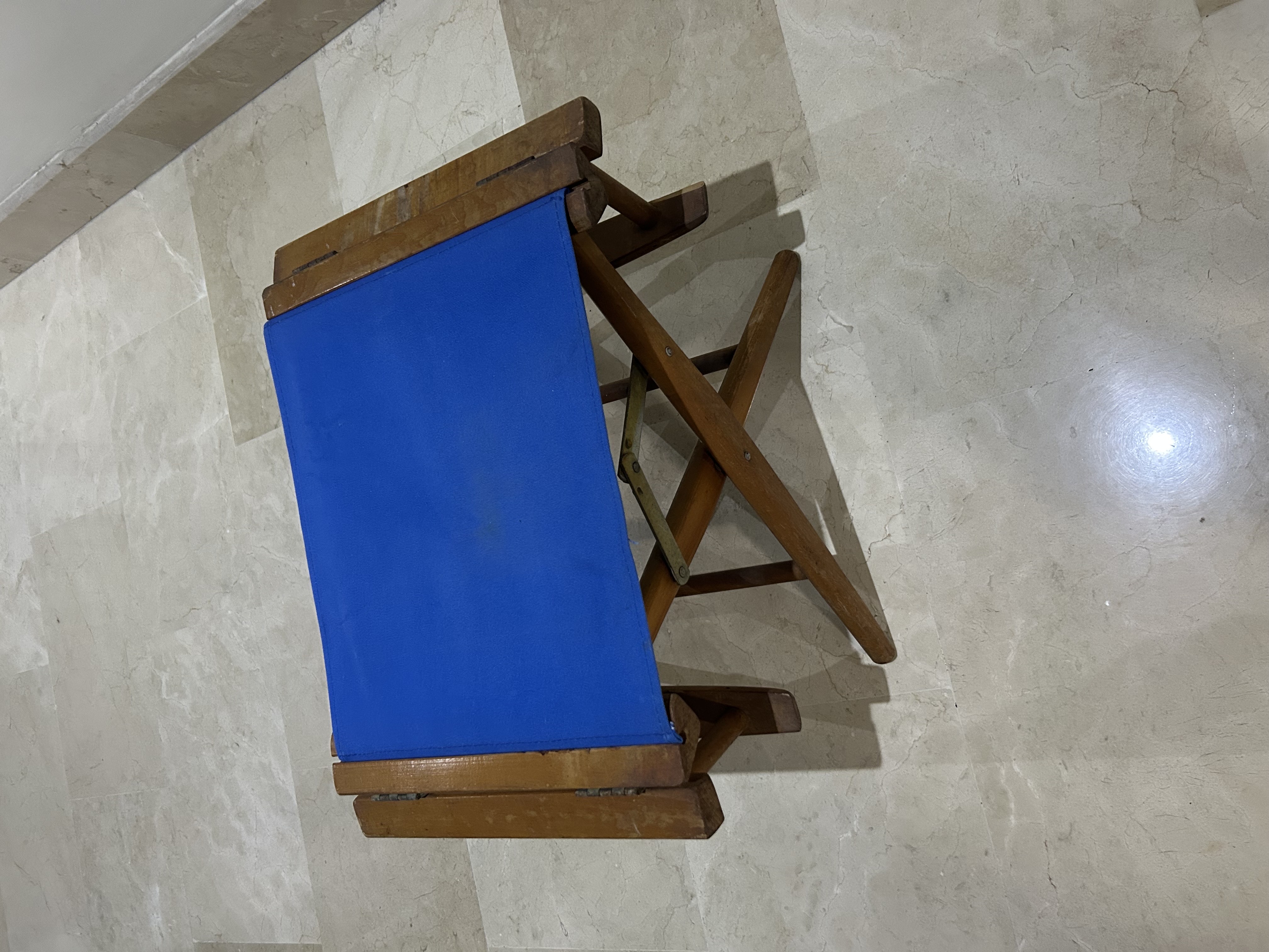 muebles y colchones - Sillas Plegables de madera con descasa brazos  3