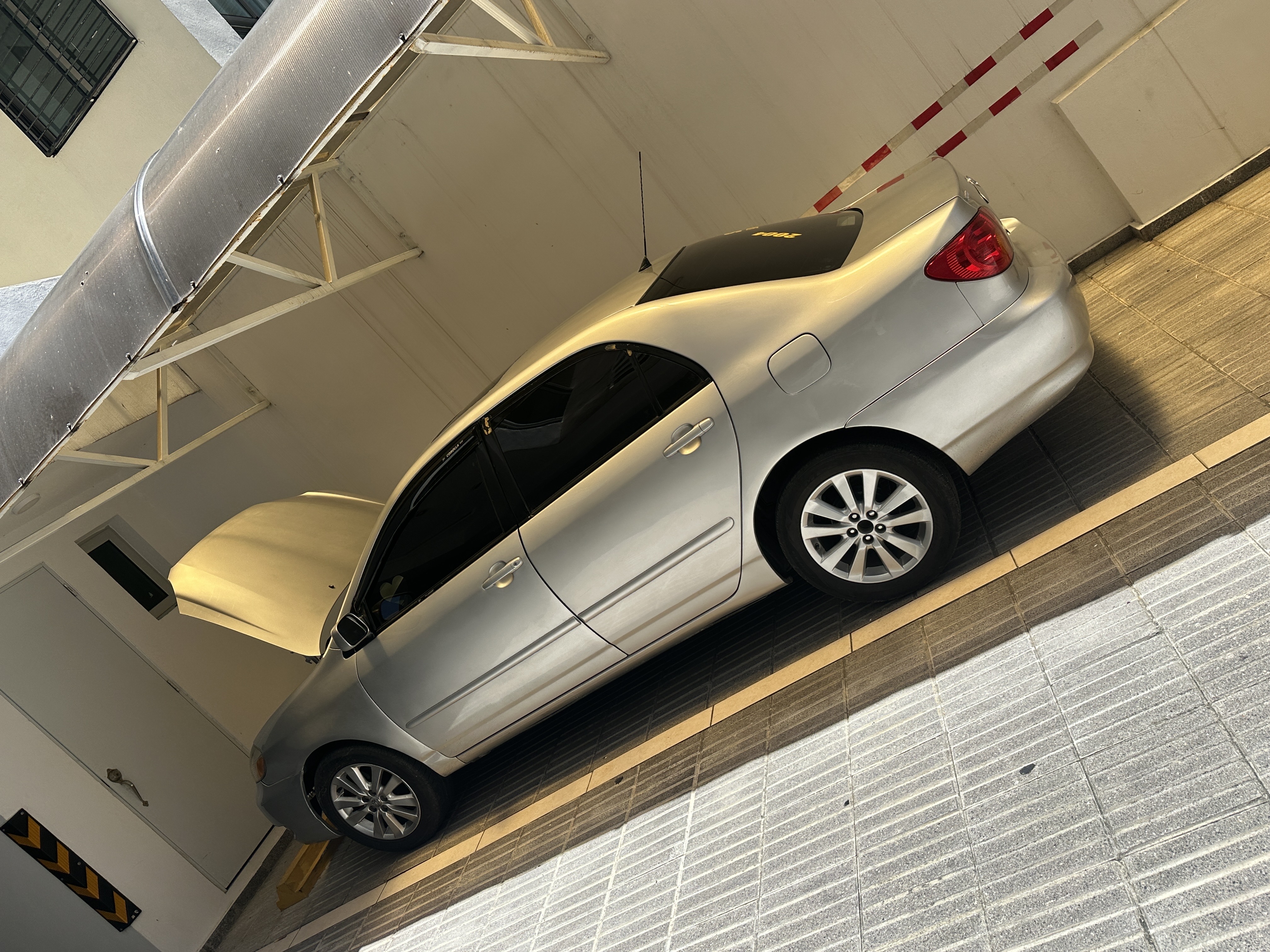 carros - vendo Corolla nuevo para su año 