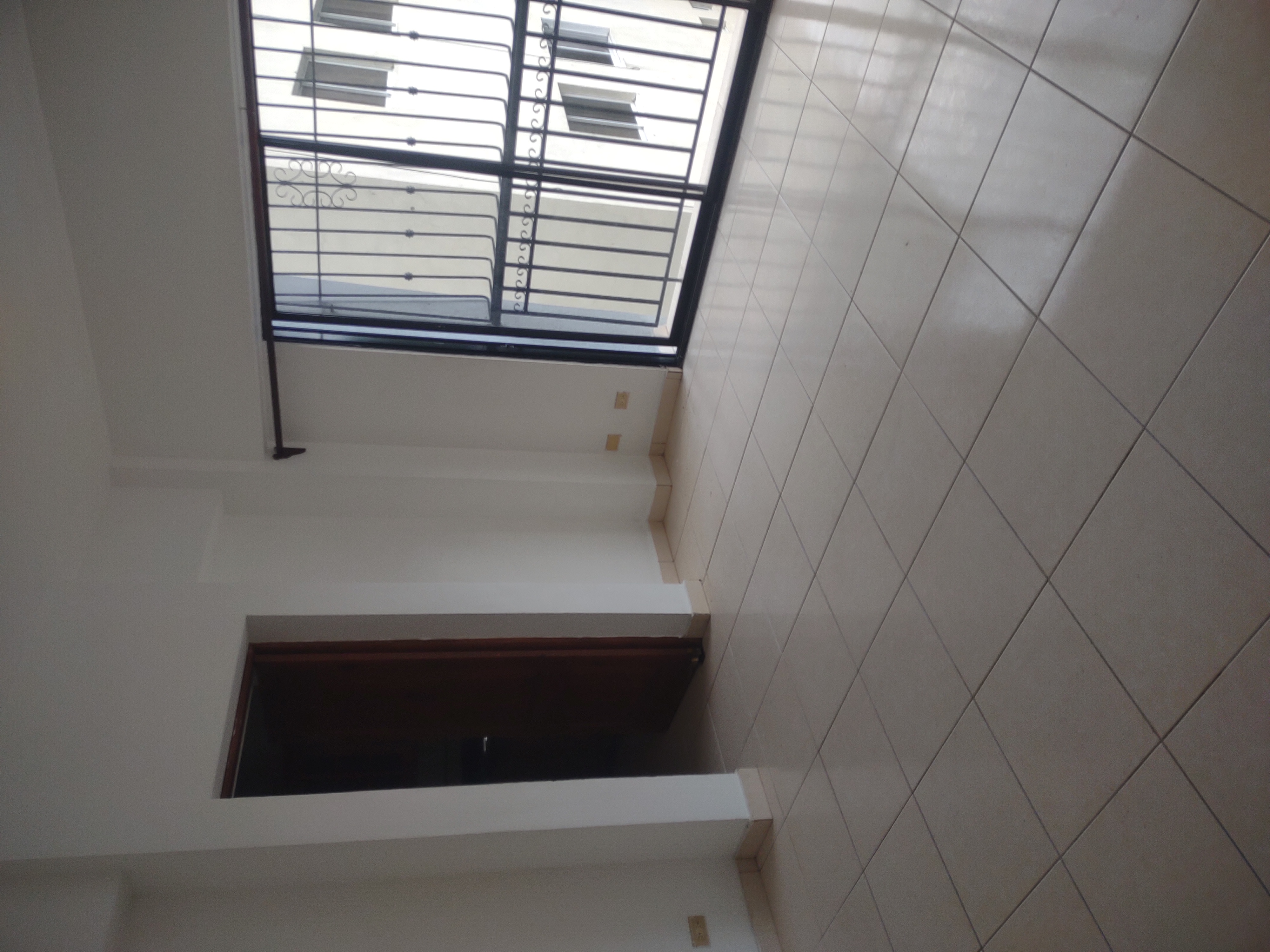 apartamentos - APARTAMENTO EN ALQUILER A UNA ESQUINA DE LA UASD 1