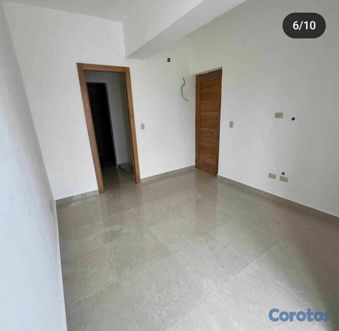 apartamentos - Alquilo Apartamento  2do piso en arroyo hondo viej 5